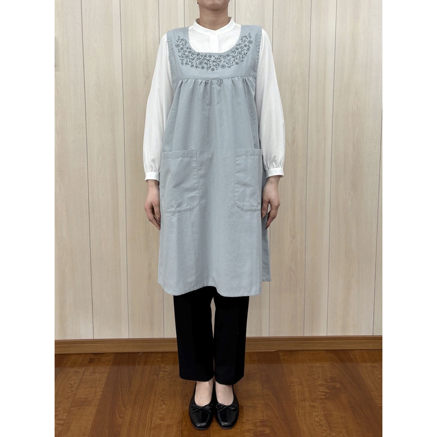 ECRU 刺繍ギャザー入りエプロン - 画像7