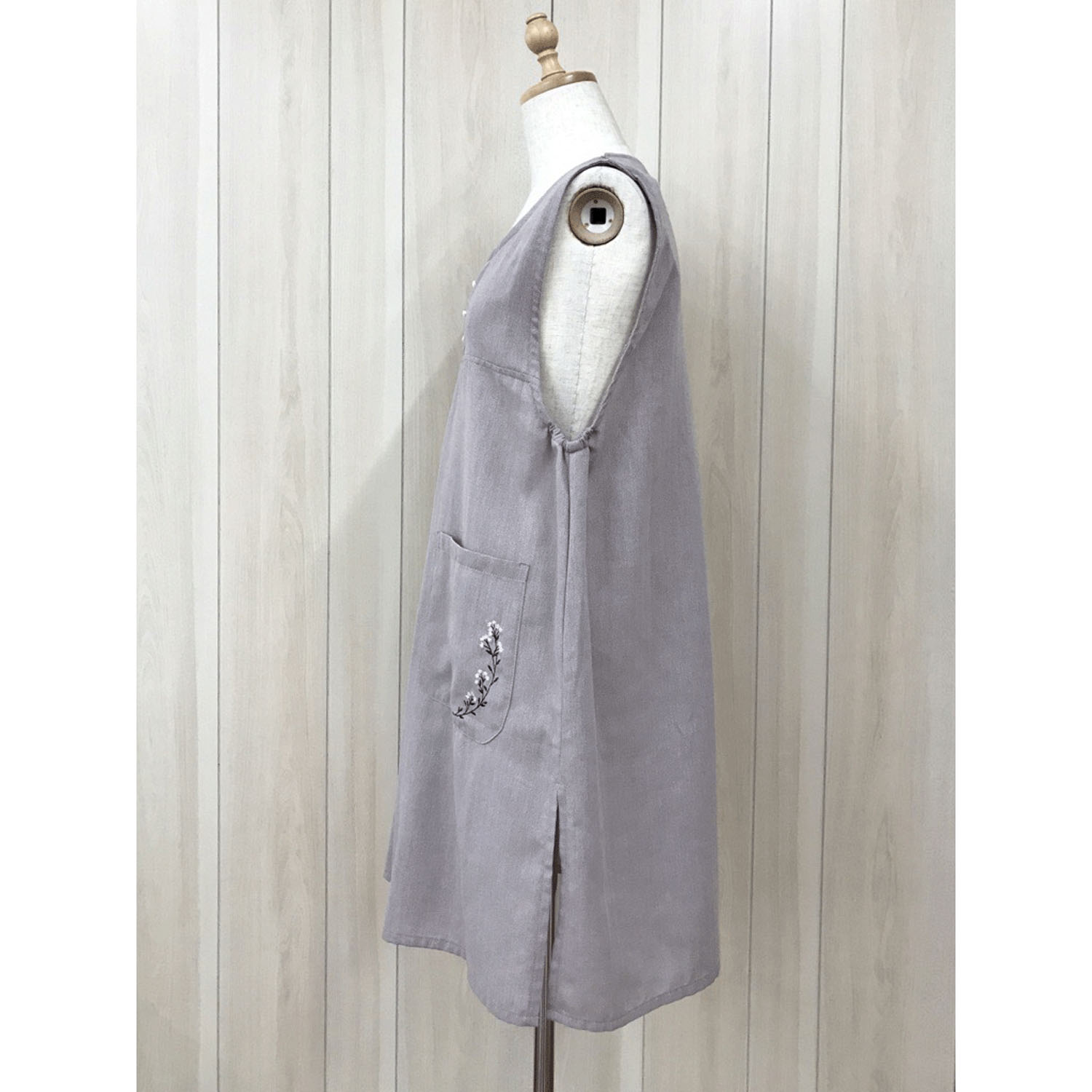 ECRUパール釦スリット入りエプロン - 画像2