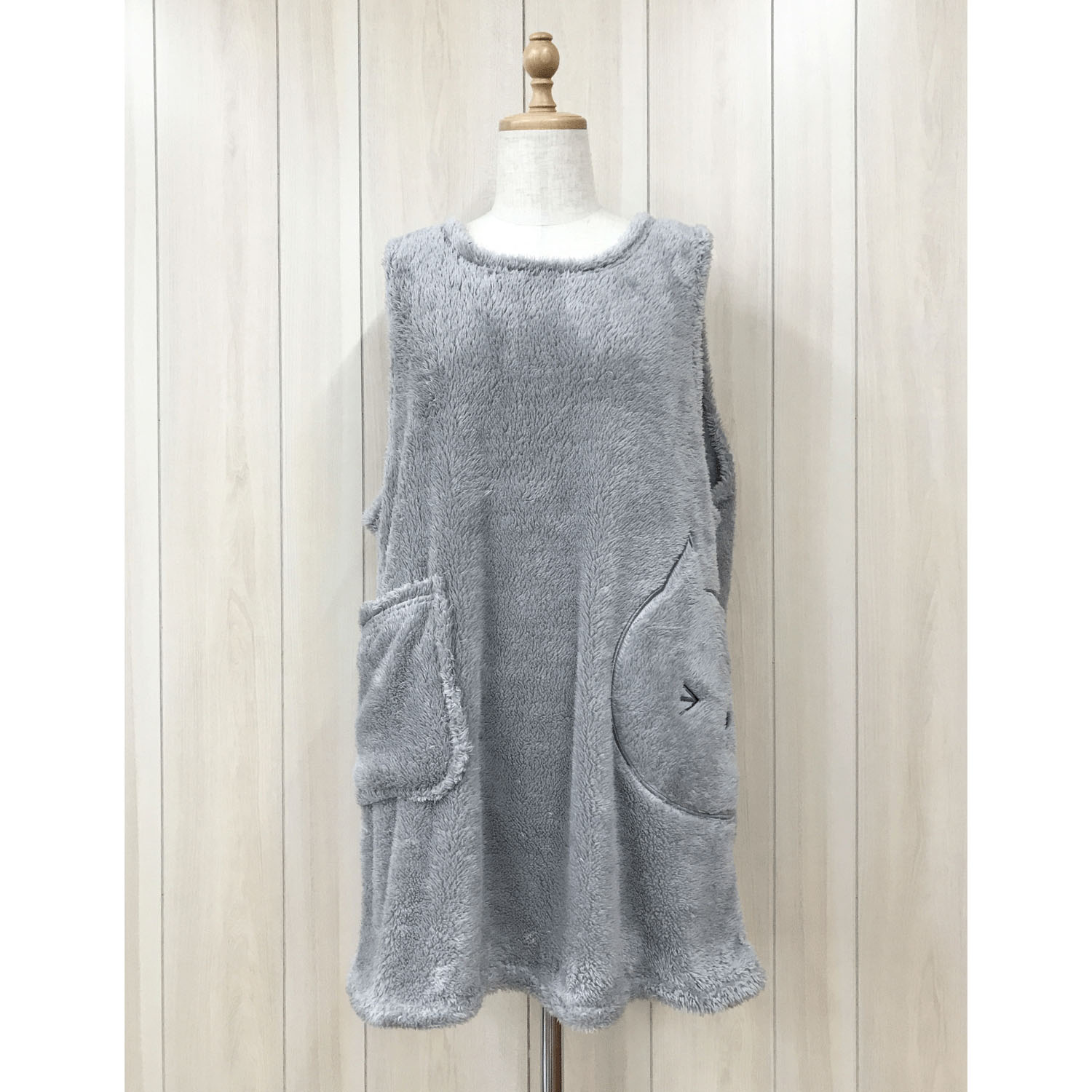 ボア無地ネコアップリケエプロン - 画像3