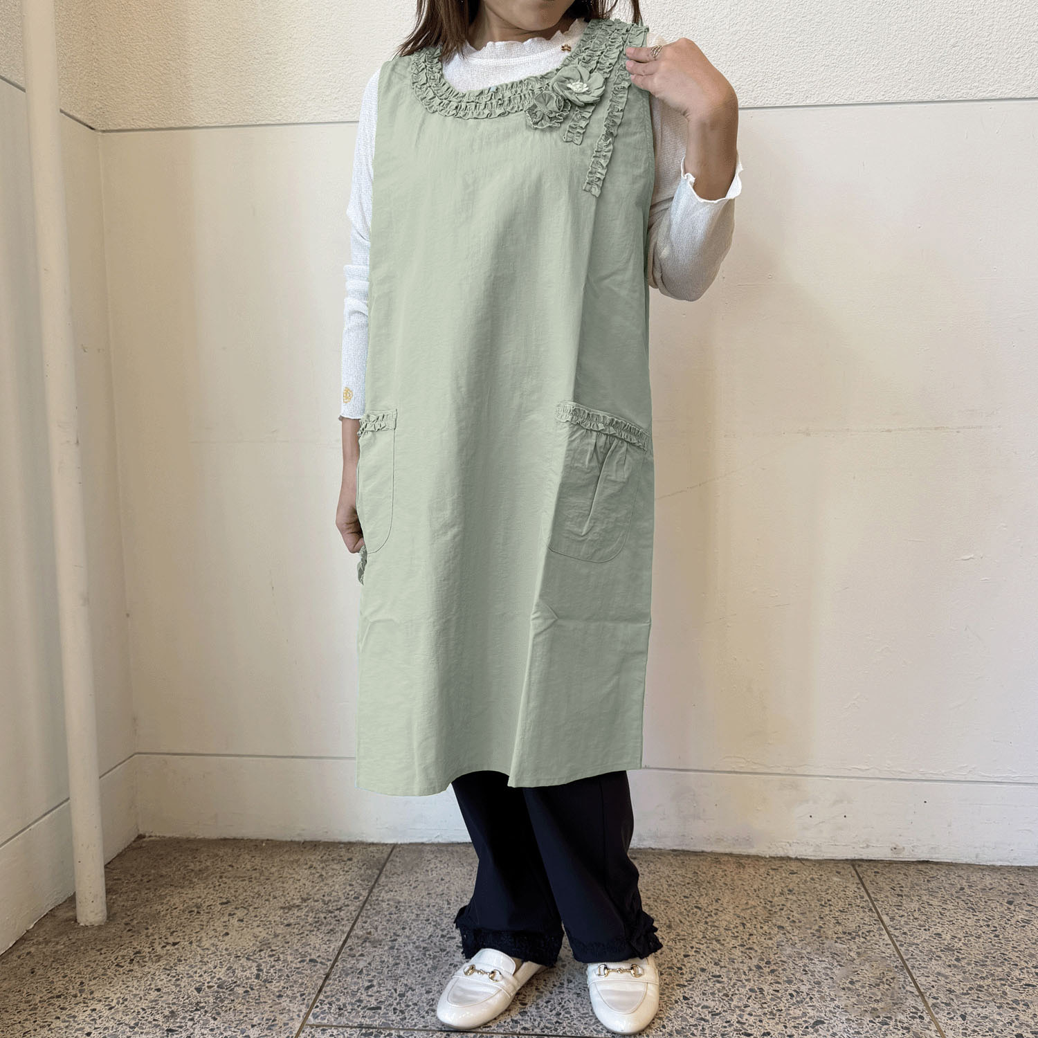 ナイロン花モチーフパール付き背ゴムエプロン - 画像19