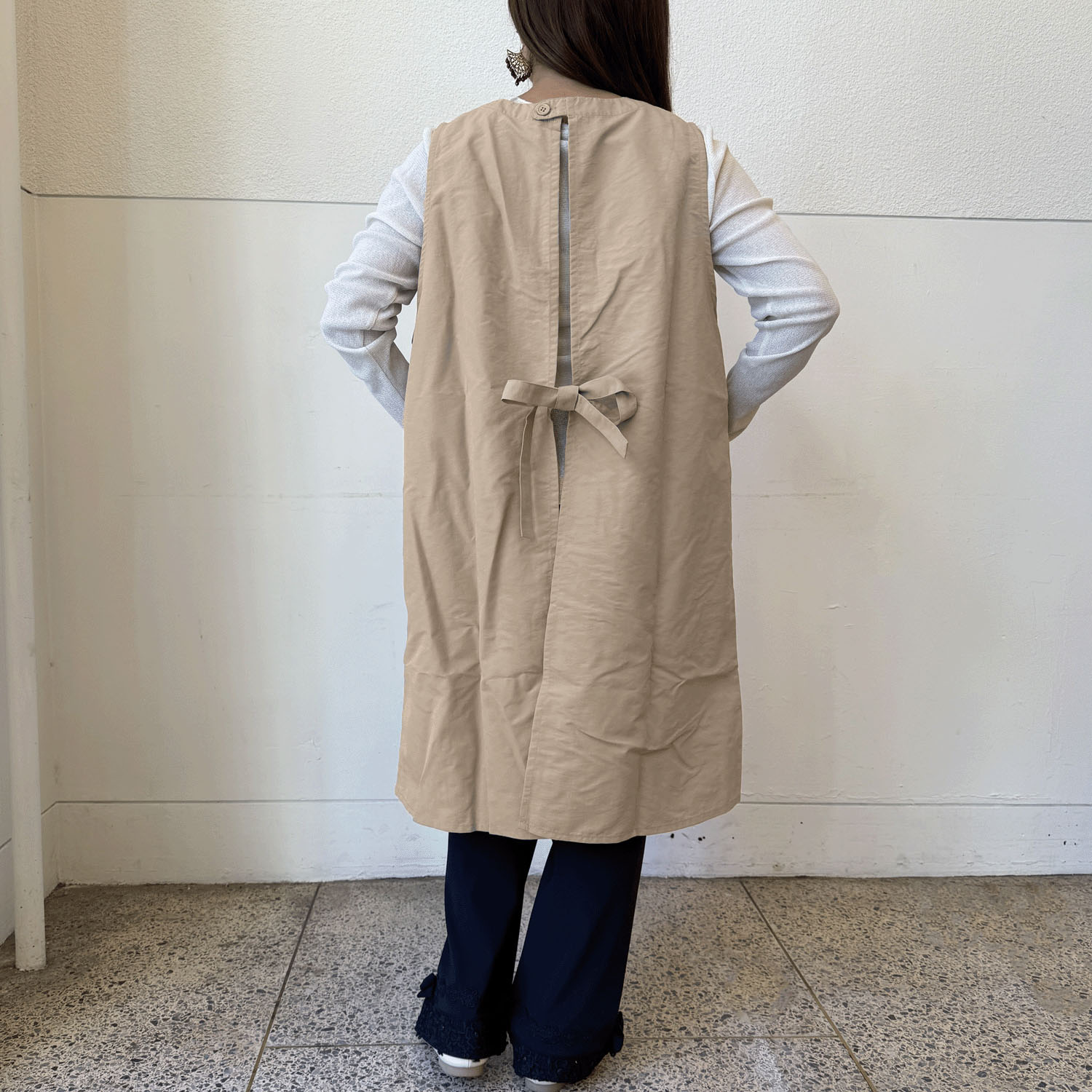 ナイロンバイカラーエプロン 後ろリボン - 画像4