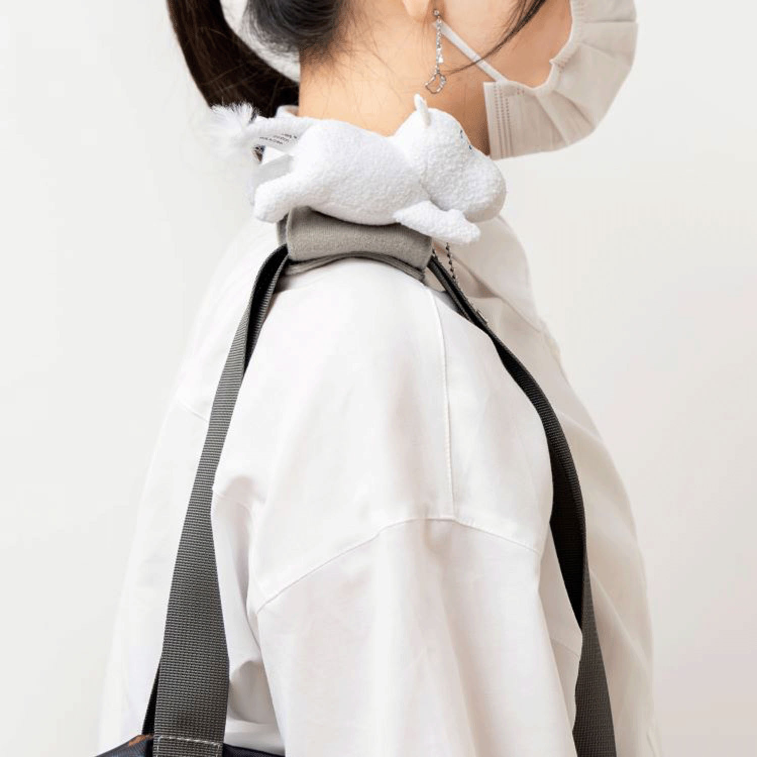 MOOMIN 肩掛けパッドマスコット ムーミン（WH） - 画像5