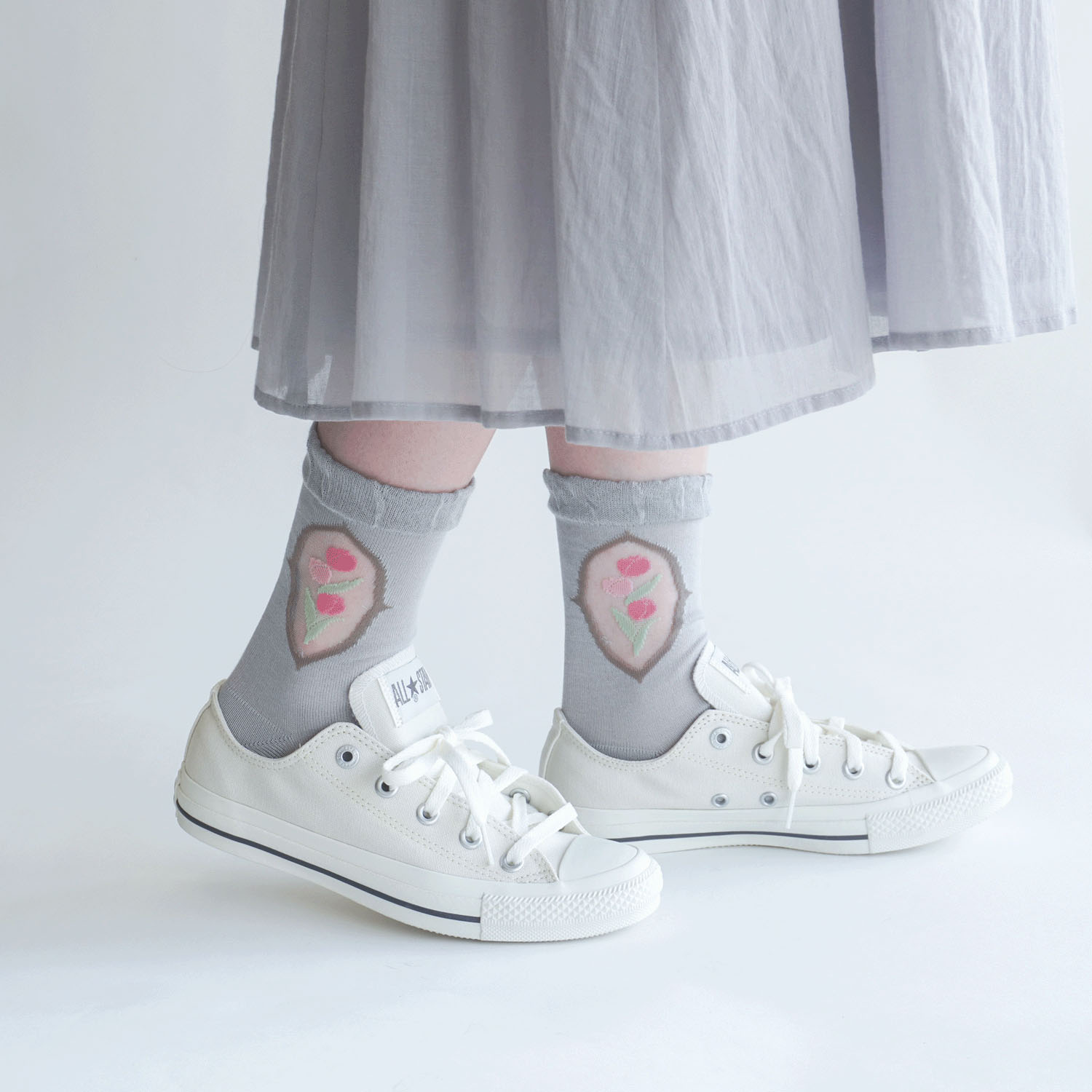 シースルーソックス 丈長  シルク混 くりぬき チューリップ柄 - 画像7