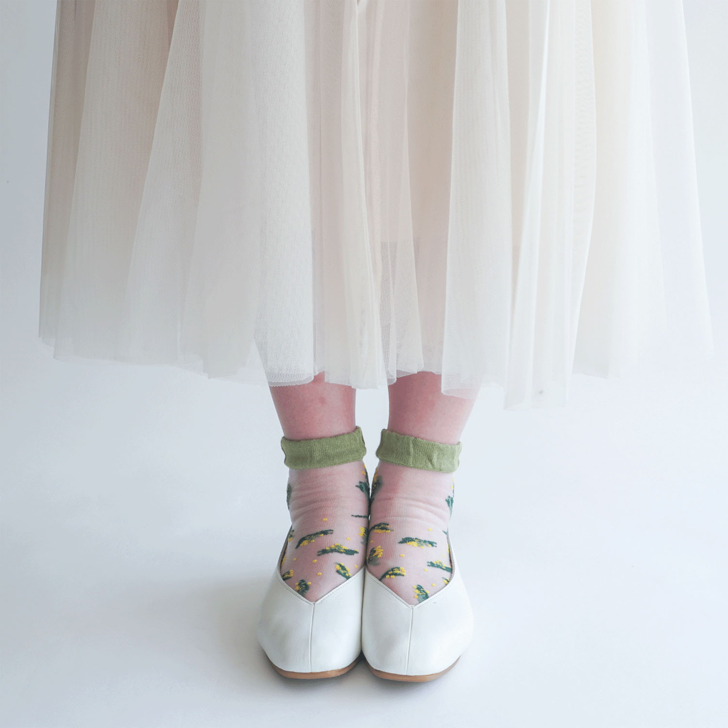シースルーソックス クルー丈 ミモザ柄 - 画像9