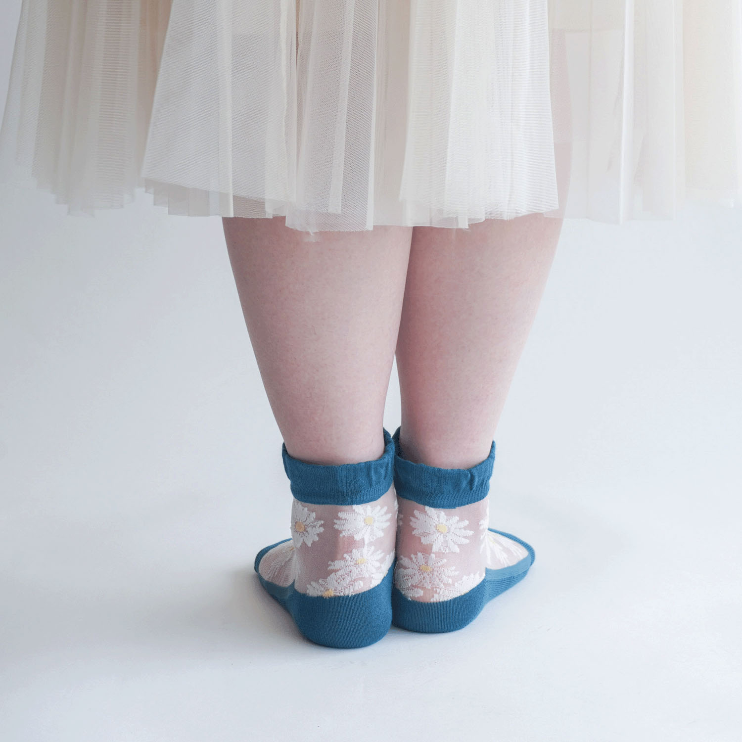 シースルーソックス クルー丈 マーガレット花束柄 - 画像12