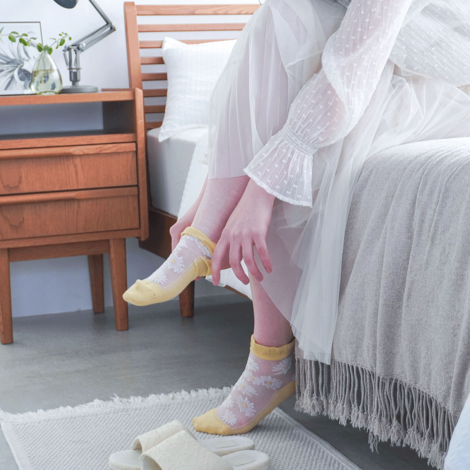 シースルーソックス クルー丈 マーガレット花束柄 - 画像6