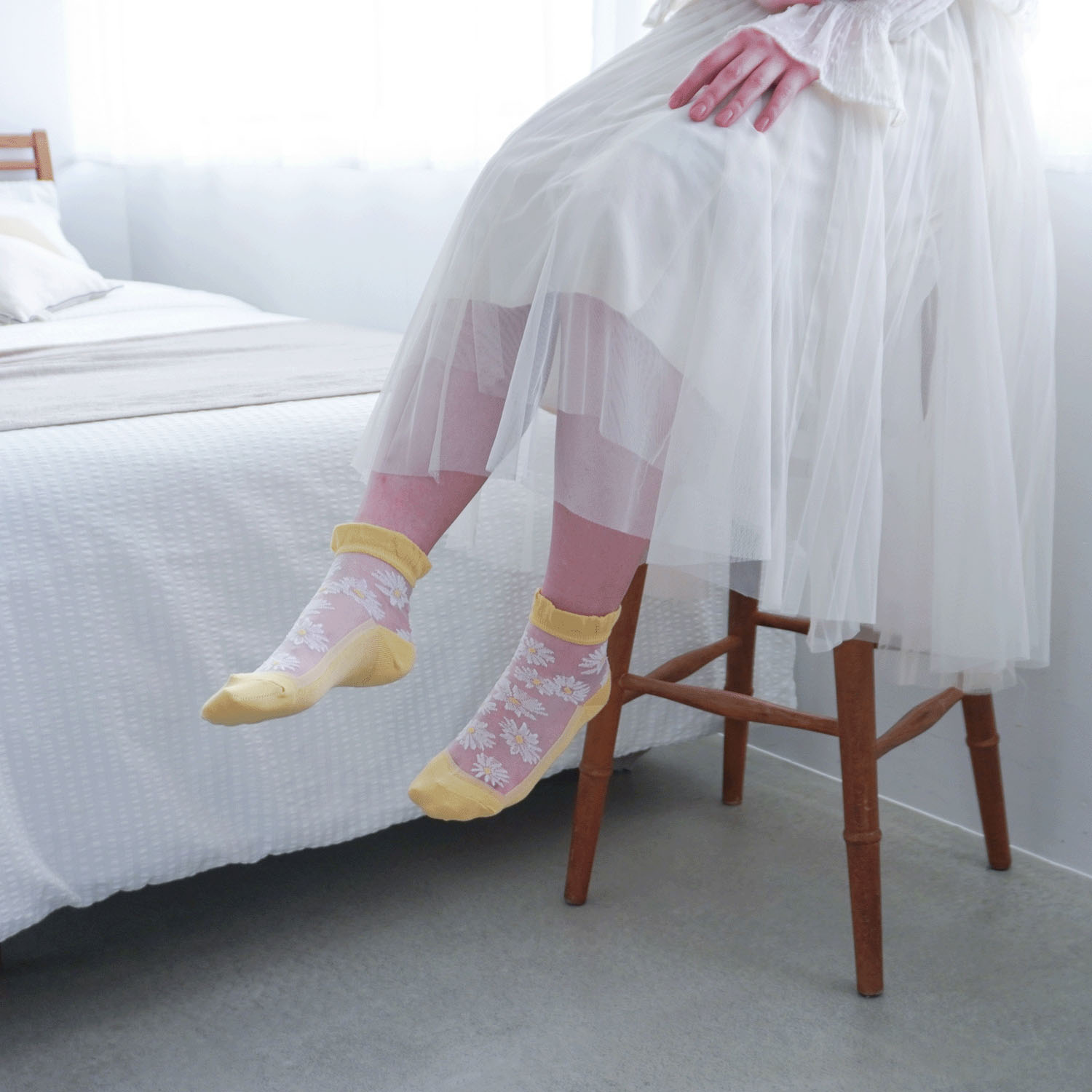 シースルーソックス クルー丈 マーガレット花束柄 - 画像8