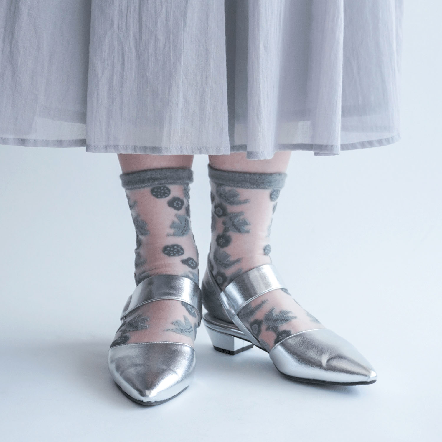 北欧調  鳥とお花総柄 シースルーソックス - 画像8