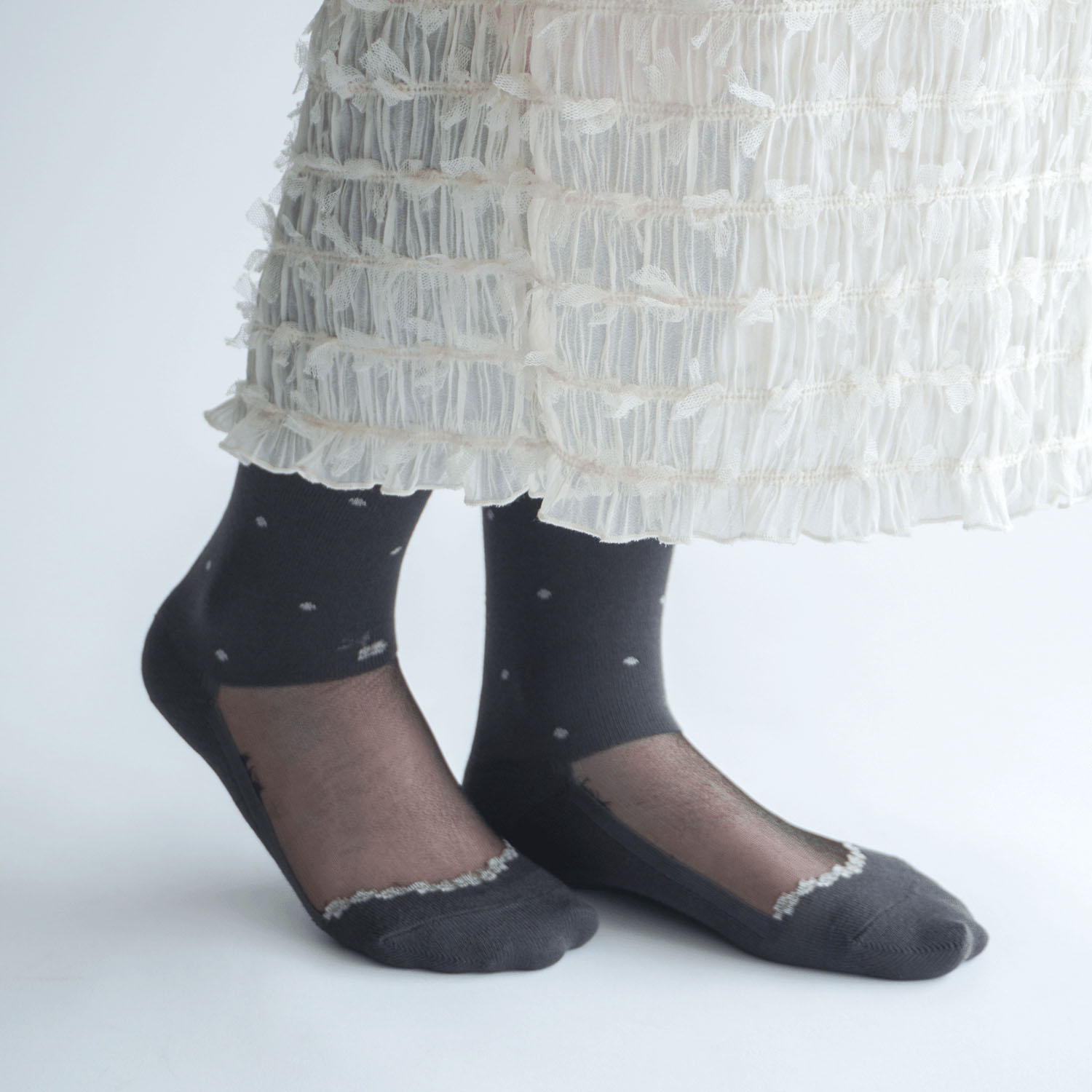 25AW新作 シースルー ハイソックス シルク混 お花柄【在庫限り】 - 画像5