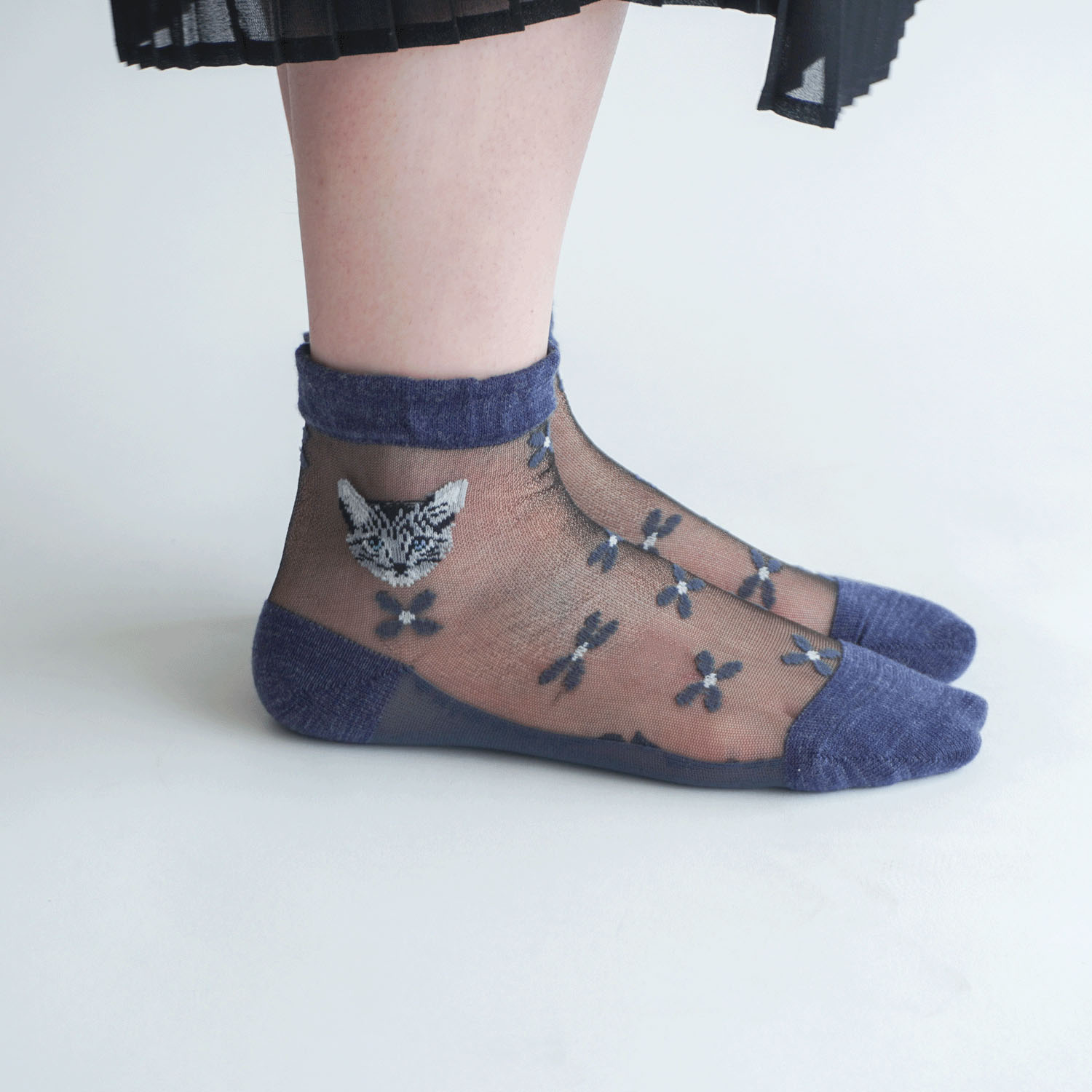 25AW  シースルーソックス クルー丈  カシミヤ混 猫柄【在庫限り】 - 画像13