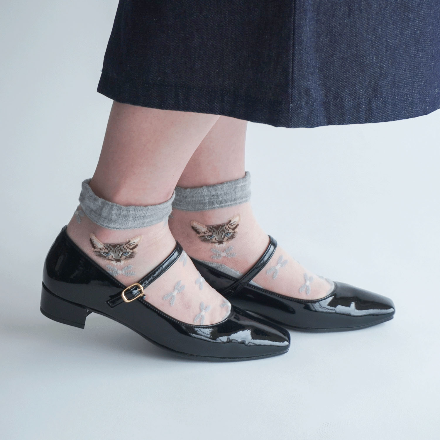 25AW  シースルーソックス クルー丈  カシミヤ混 猫柄【在庫限り】 - 画像9