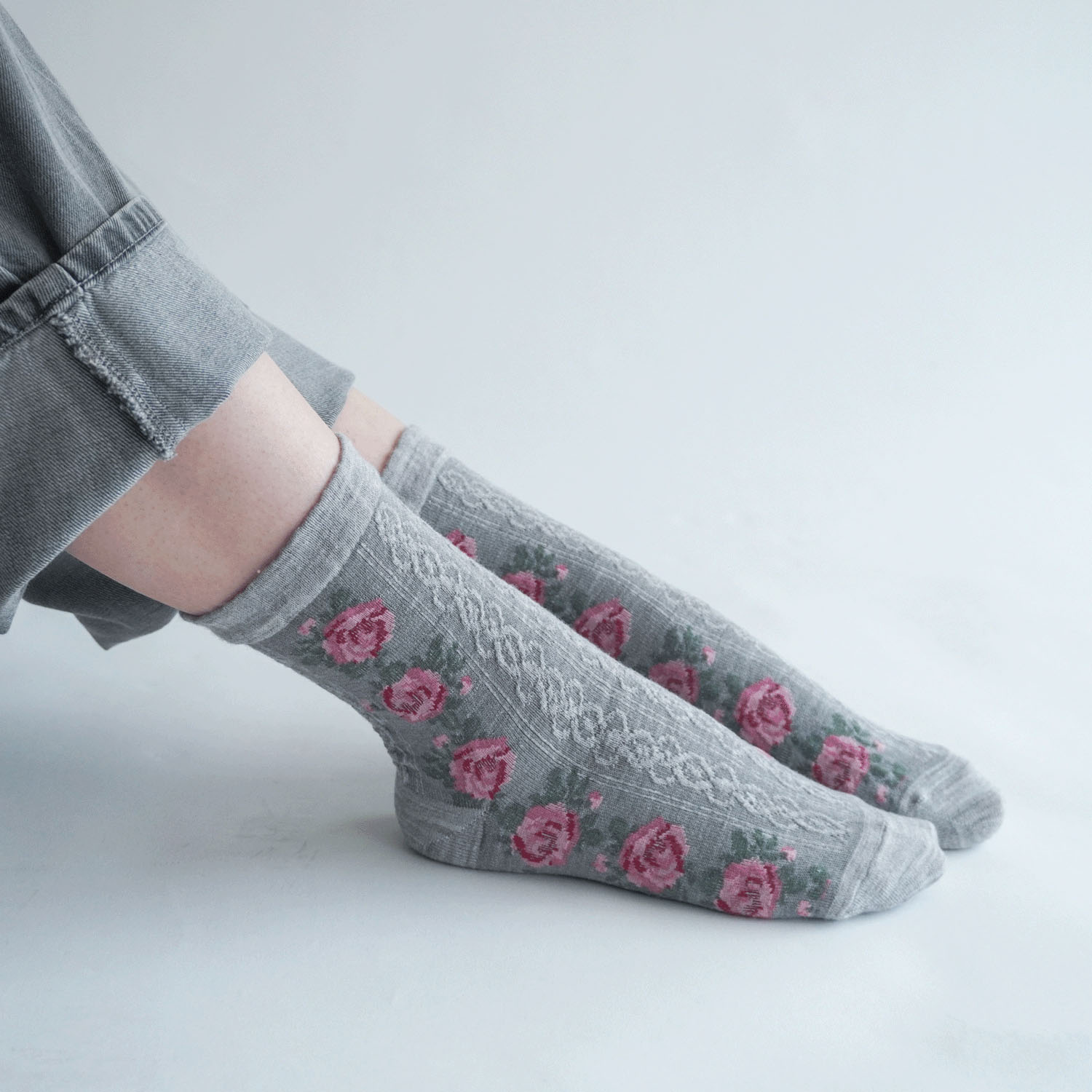 25AW ギュレ カシミヤ混 フロート波 バラ柄 靴下 日本製【在庫限り】 - 画像7