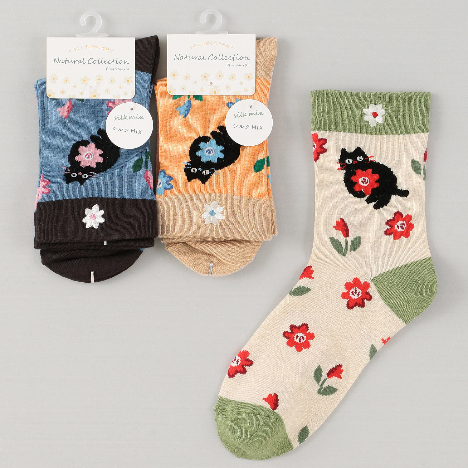 Natural Collection  クルー丈 シルクMIX ネコとフラワー柄  靴下
