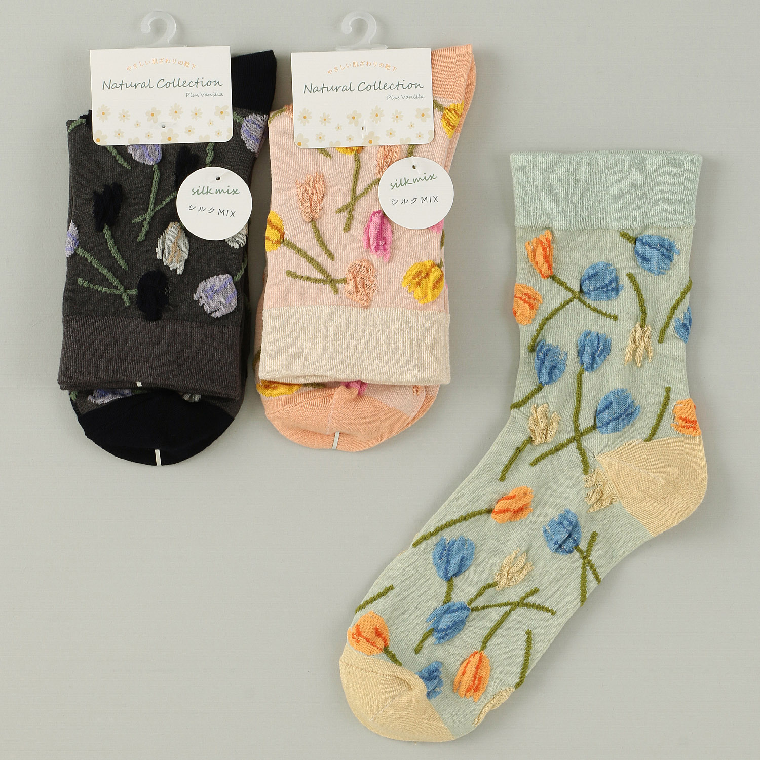 Natural Collection  クルー丈 シルクMIX チューリップ柄 靴下 - 画像1