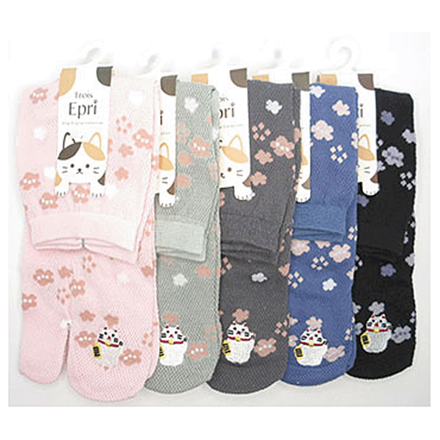 足袋 梅柄＋招き猫刺繍 - 画像1