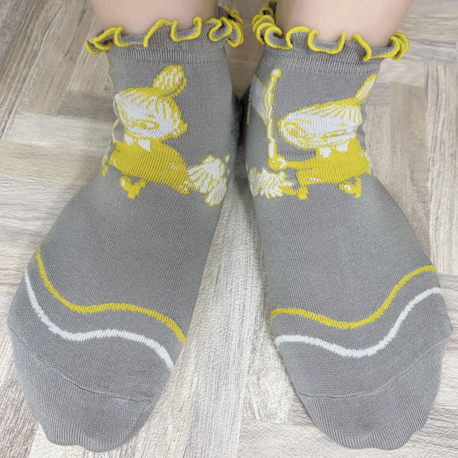 MOOMIN 冷感スニーカー丈ソックス メロウフラッグミイ柄 - 画像4