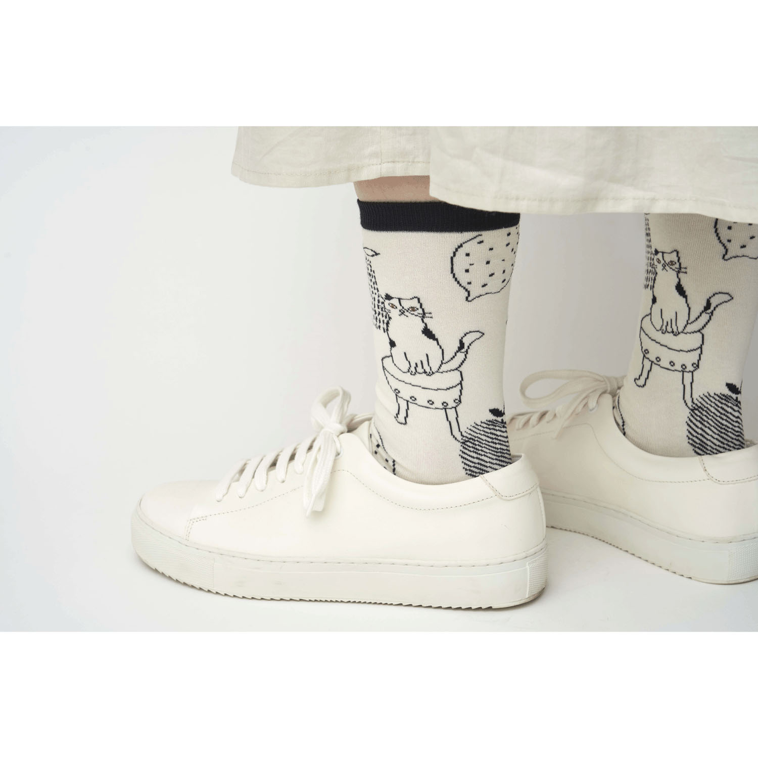 fromF miau 椅子とわたし - 画像1