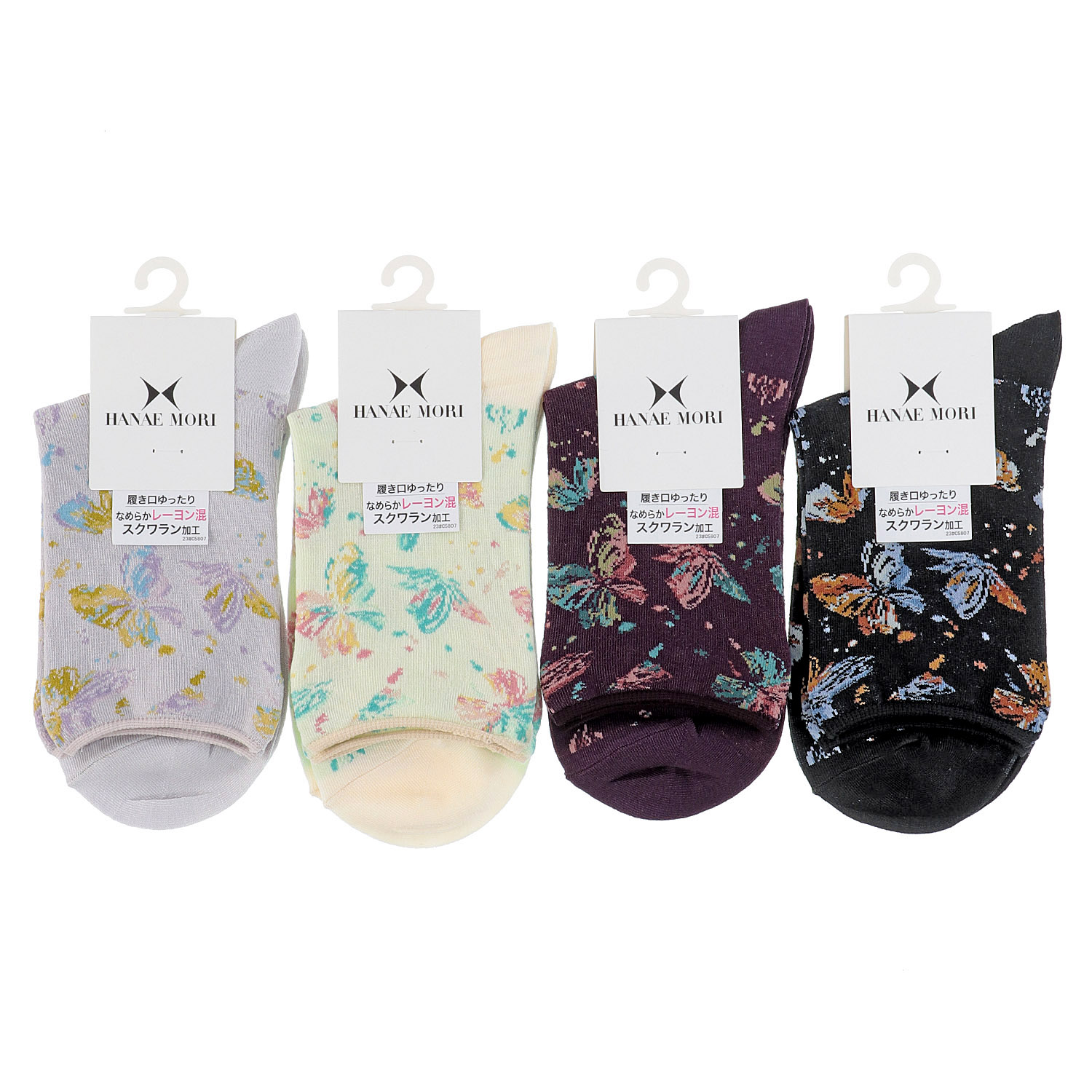 ハナエモリ クルー丈ソックス バタフライ総柄 なめらかレーヨン混 - 画像1