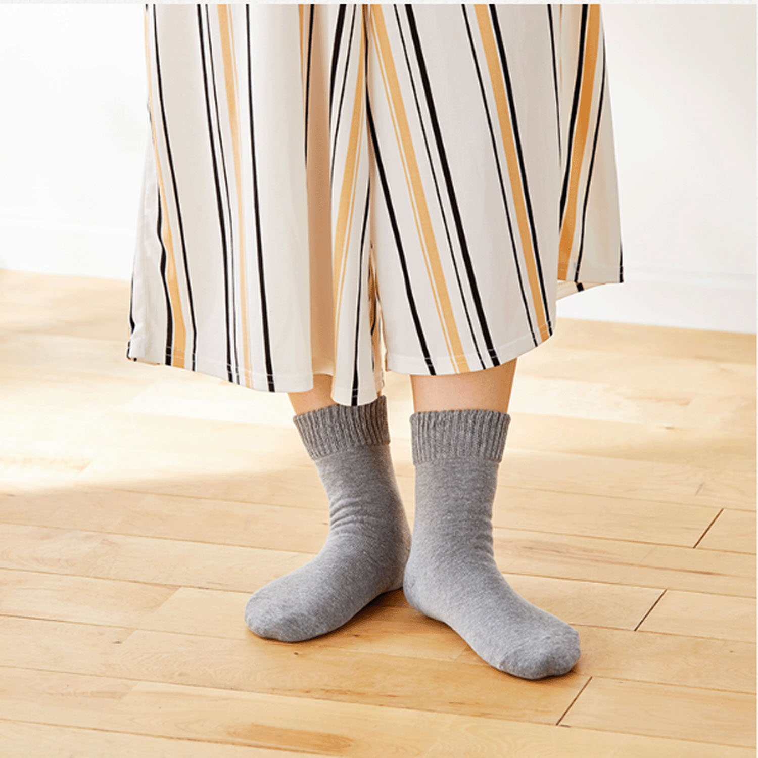 全面カサカサ解消 靴下 婦人 無地ソックス【在庫限り】