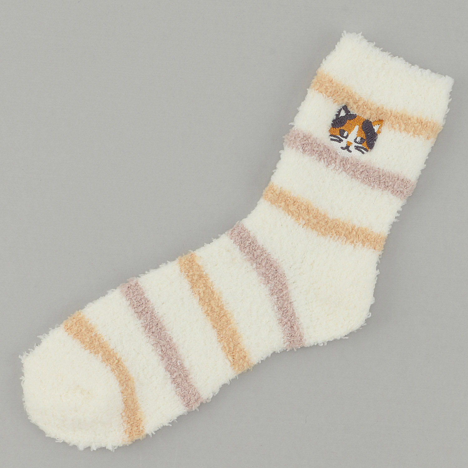 にゃんこ堂 モール三毛猫刺繍 ルームソックス【在庫限り】 - 画像2