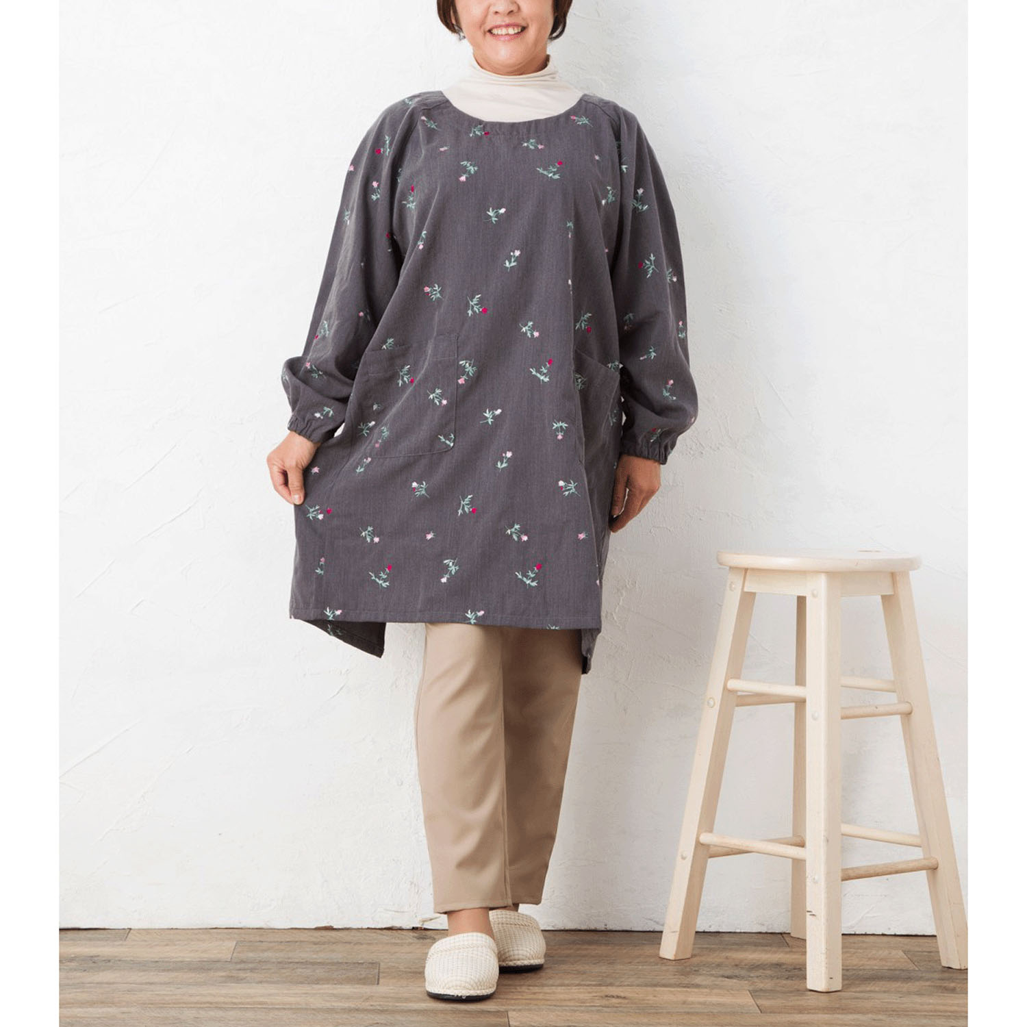 花柄総刺繍かっぽう着 - 画像2