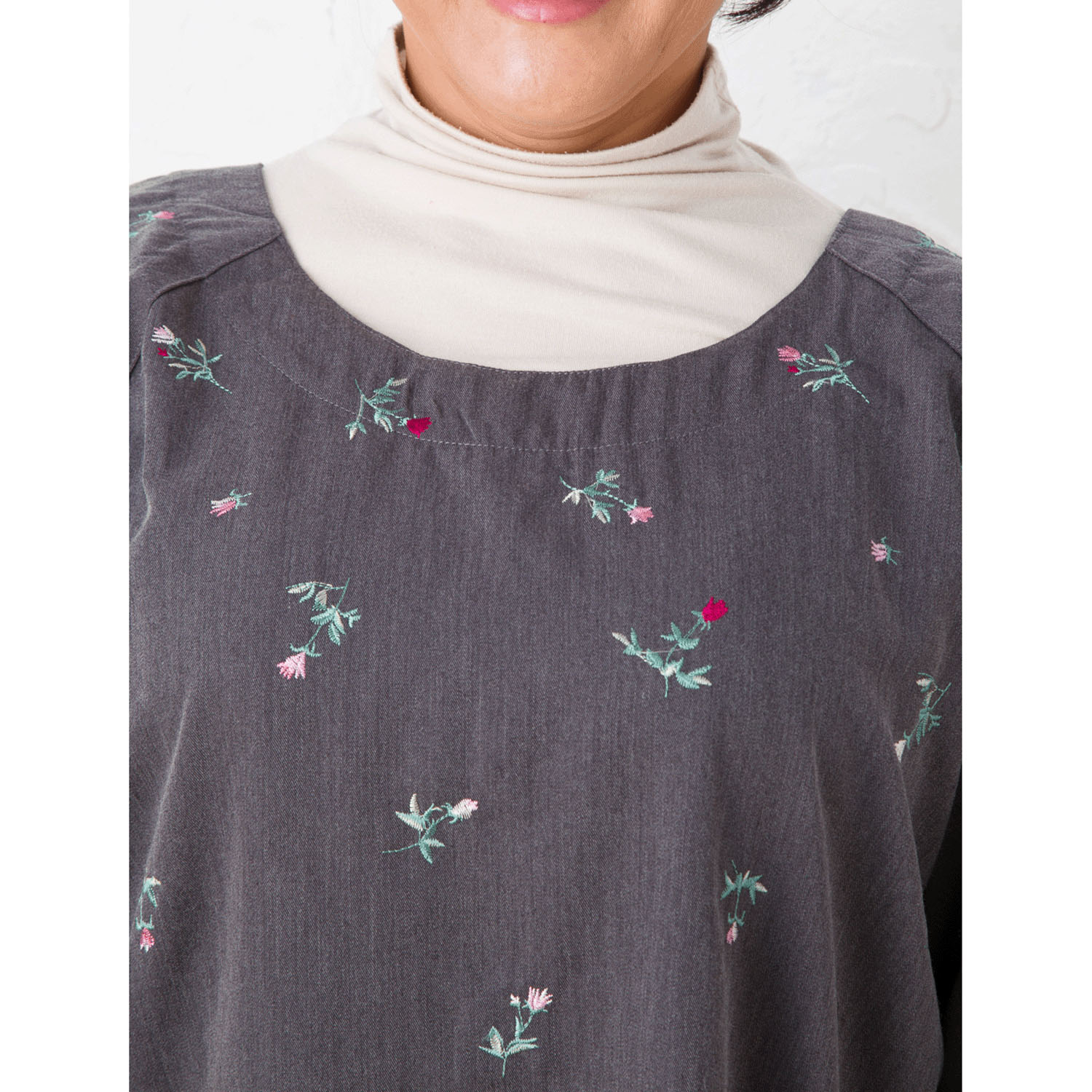 花柄総刺繍かっぽう着 - 画像7