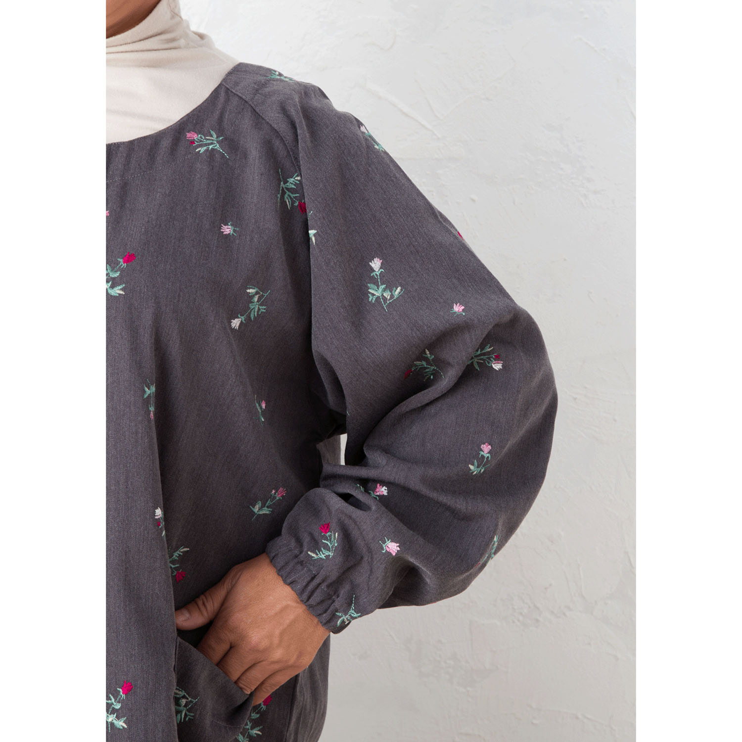 花柄総刺繍かっぽう着 - 画像8