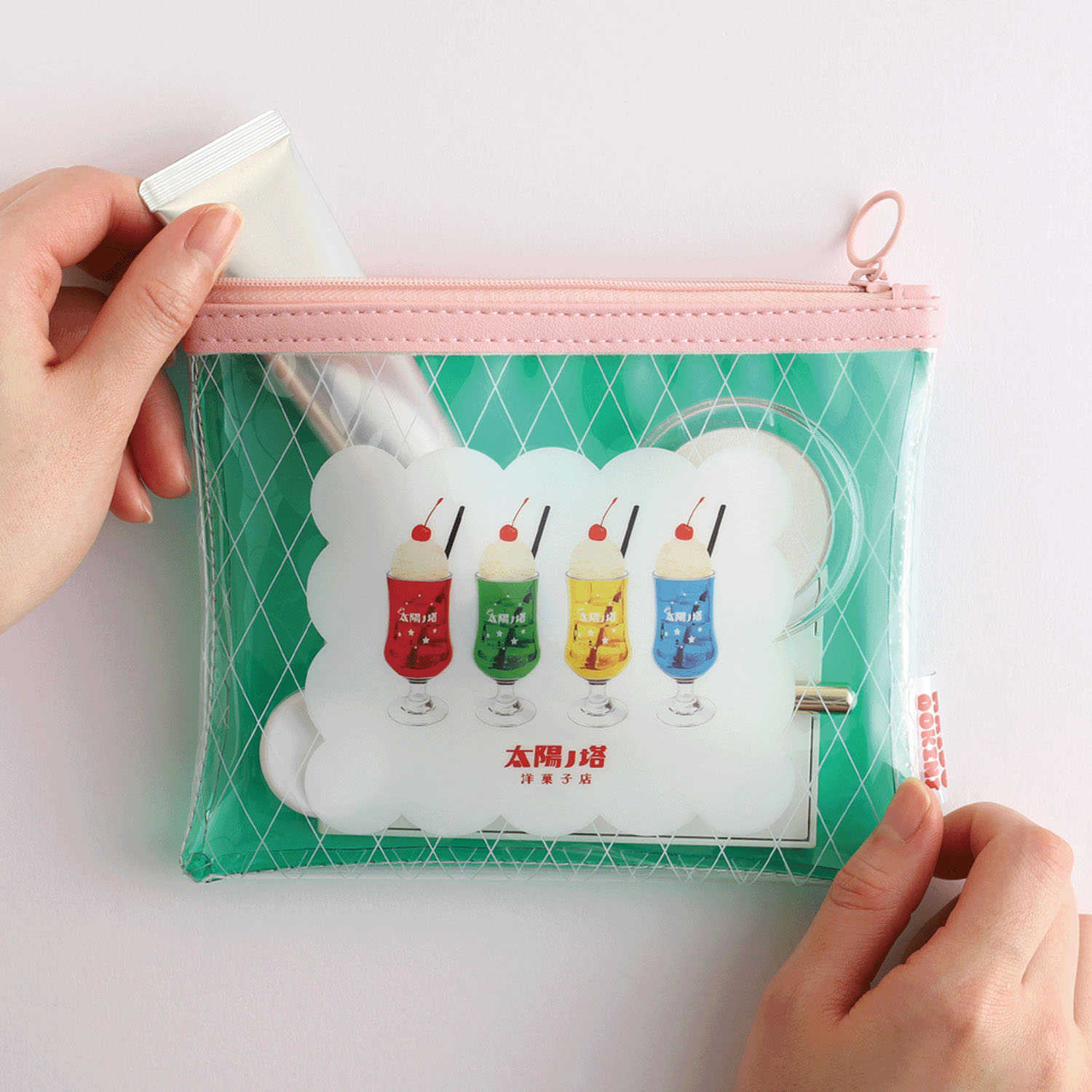 太陽ノ塔洋菓子店 PVCポーチ - 画像16