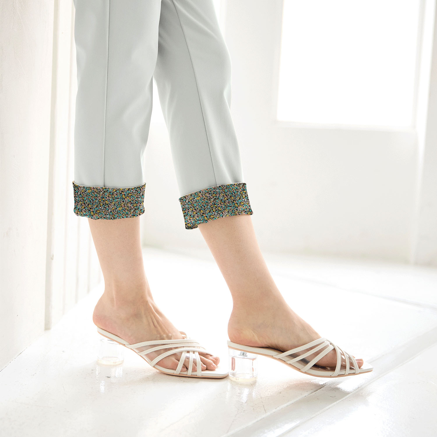 裾裏花柄クロップドパンツ - 画像12