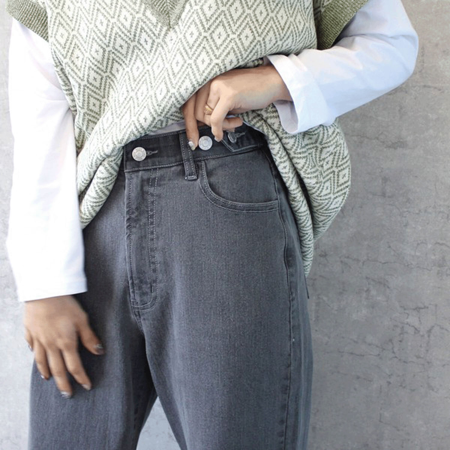 【ETONET限定 お取り寄せ】Emma リサイクルデニム釦付きストレートパンツ - 画像10