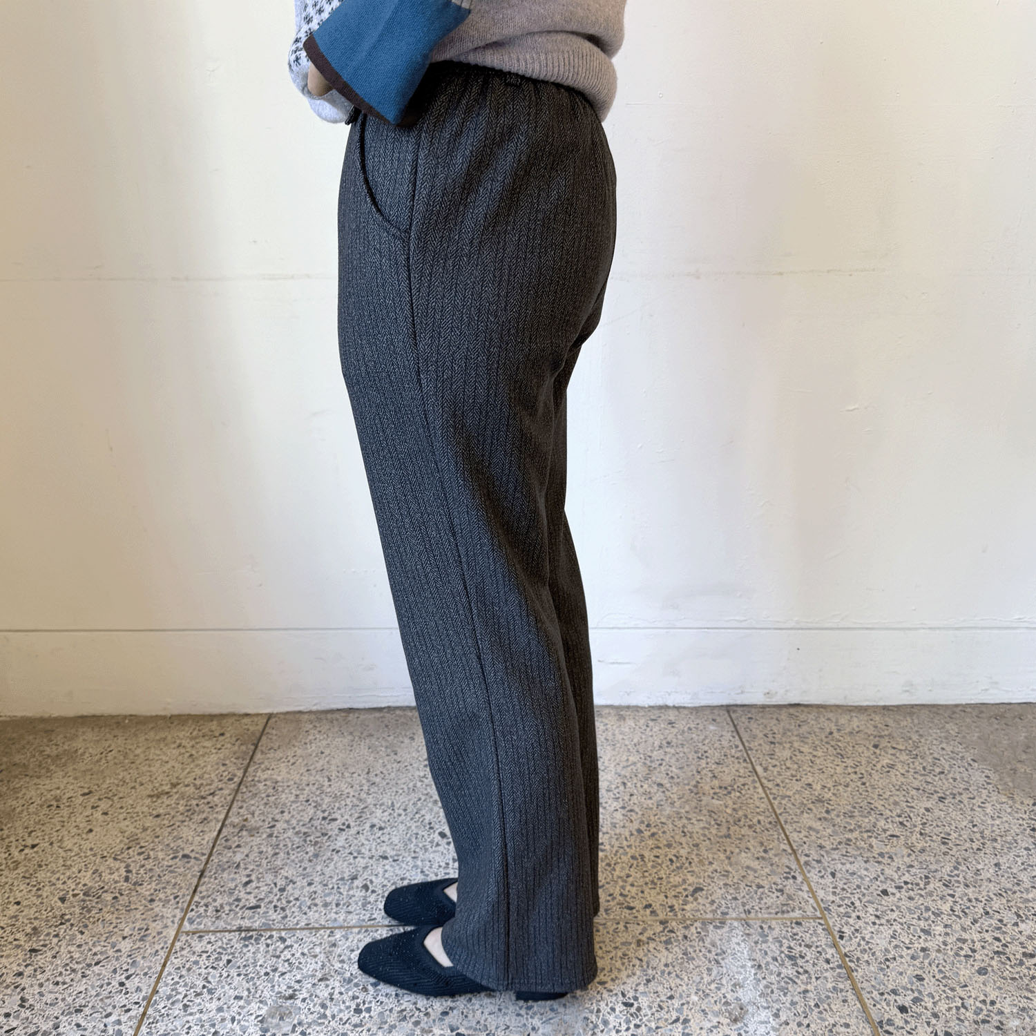 セリオスリー プリントストレートパンツ - 画像2