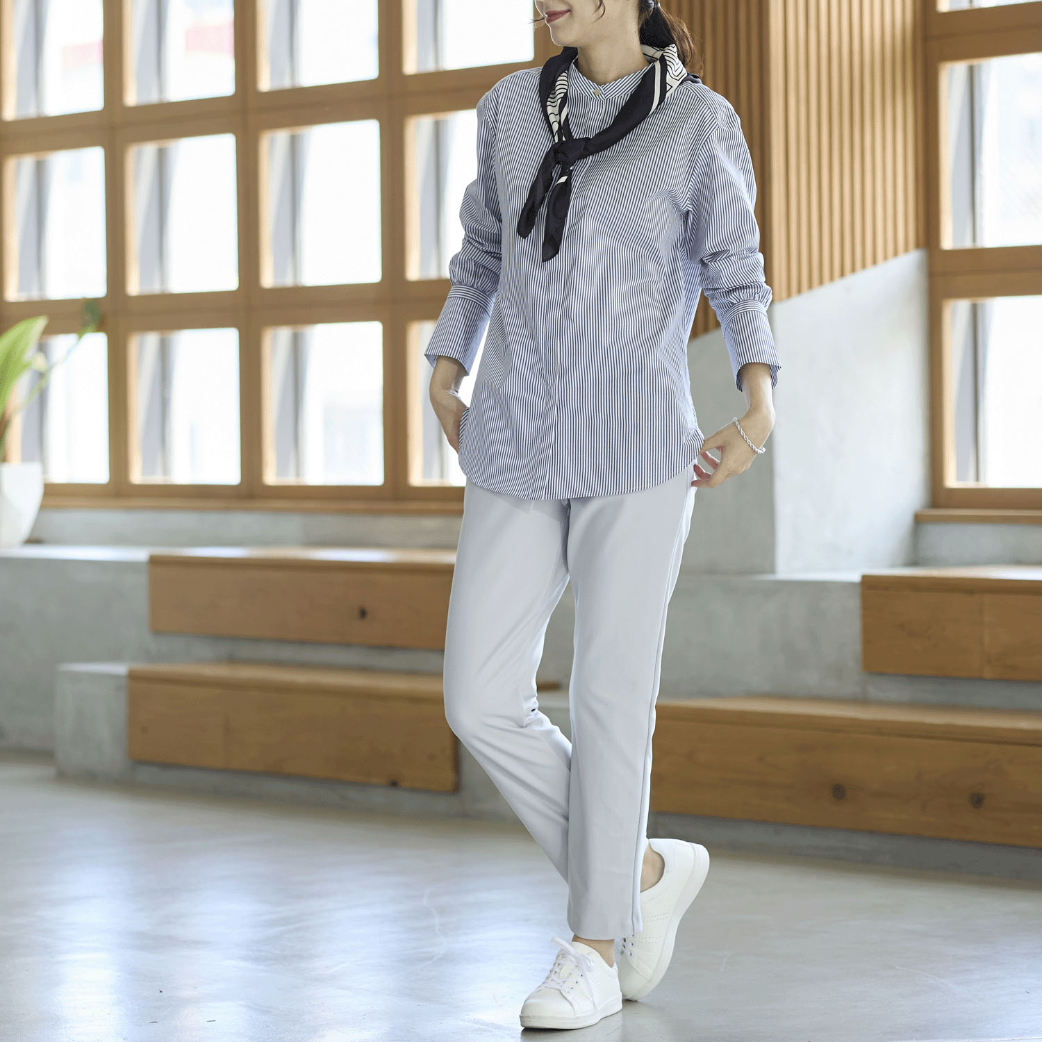 【Insta Live】TAKUMIBA エアシルキー・スリムパンツ - 画像3