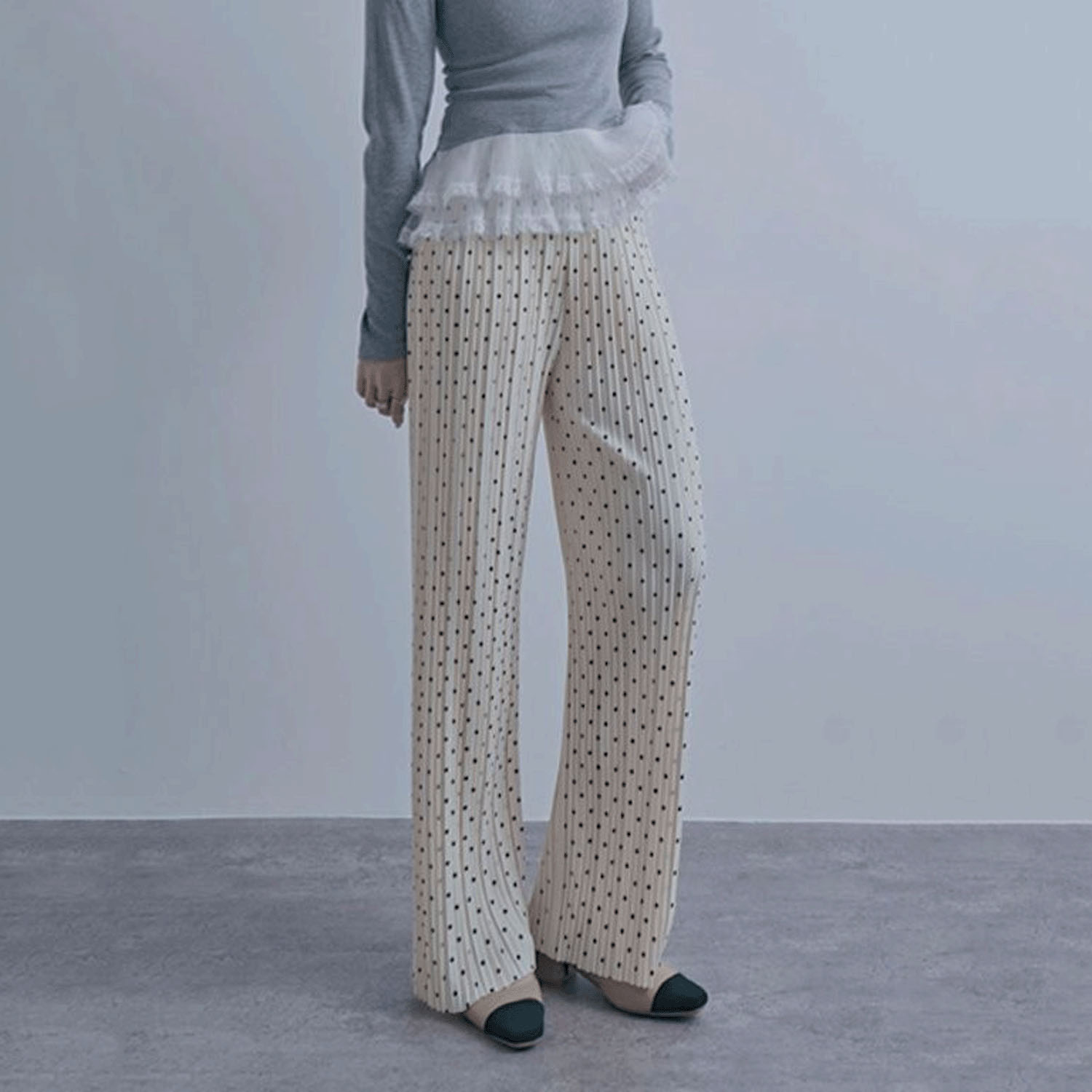 【ETONET限定お取り寄せ】カットプリーツ水玉柄パンツ - 画像1