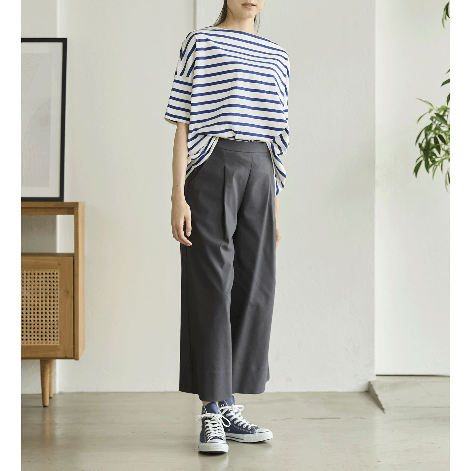 reginetta ストレッチタックワイドパンツ