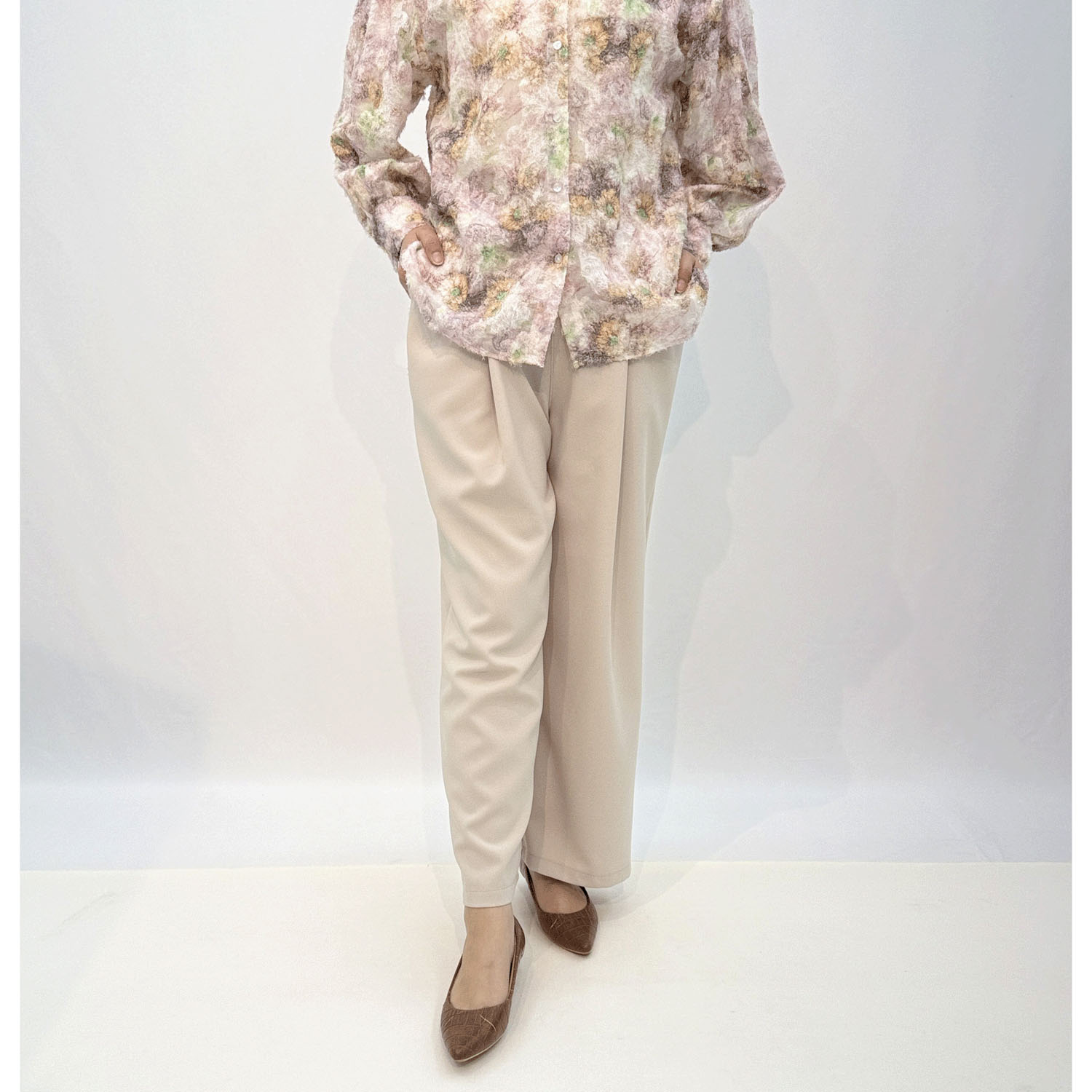 ソフトストレッチ タックワイドパンツ - 画像2