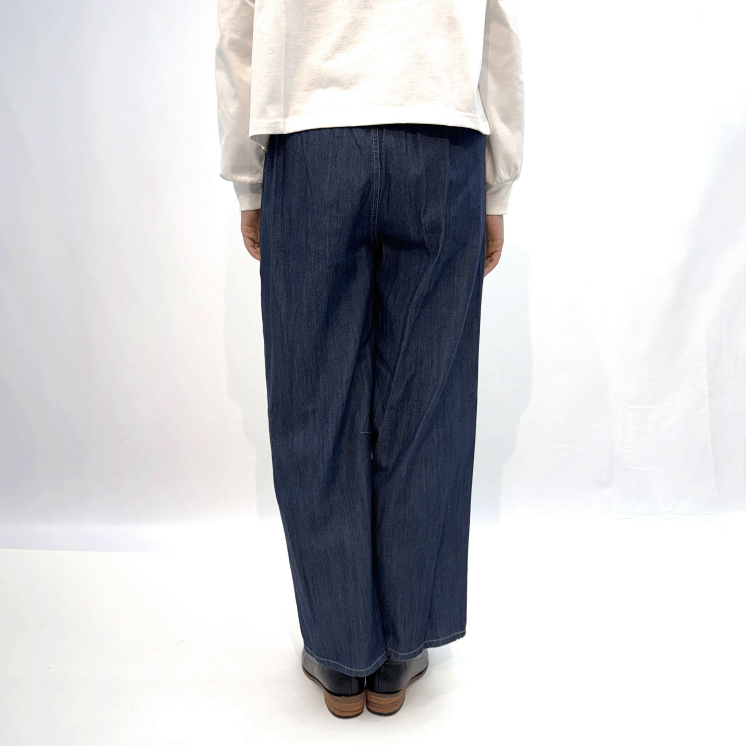 リヨセルデニムバレルパンツ - 画像2