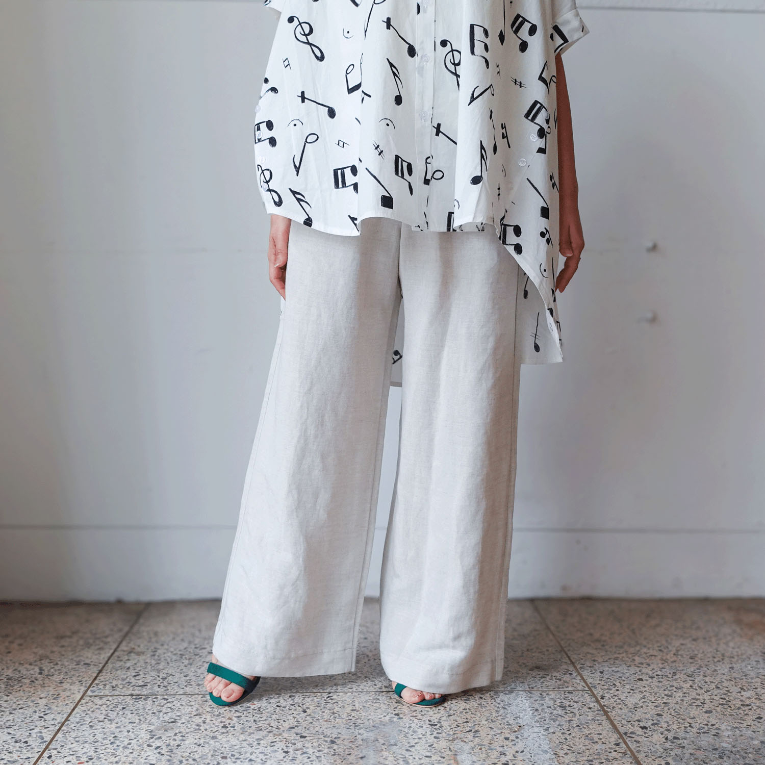 aiai 麻レーヨン シュッと！ワイドフレアーパンツ - 画像4
