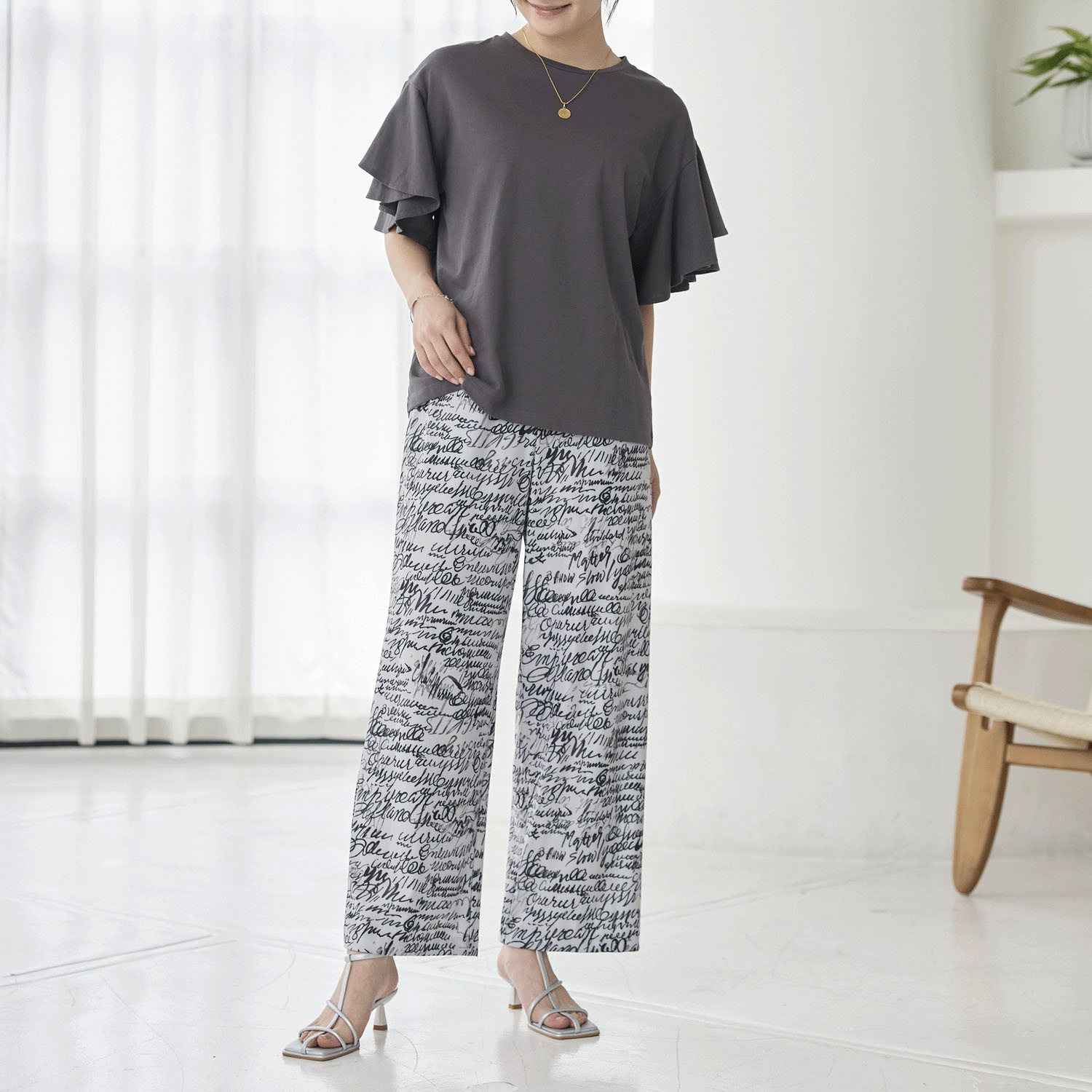 Reginetta 英字プリントワイドストレート - 画像1