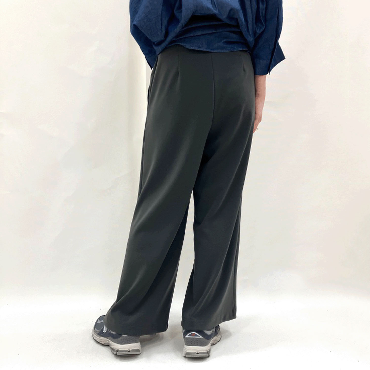 ピタッツ 通年素材（インレック）ワイドパンツ - 画像11