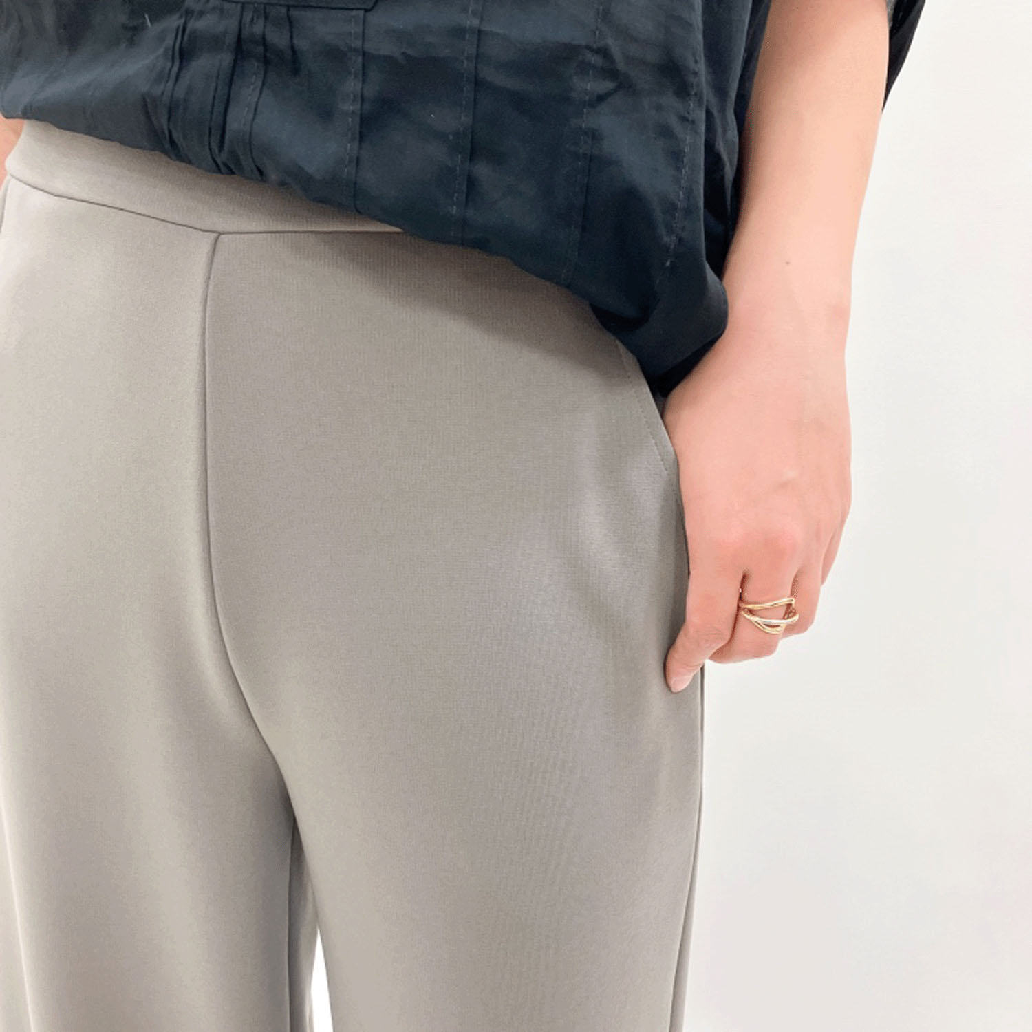 ピタッツ 通年素材（インレック）ワイドパンツ - 画像5