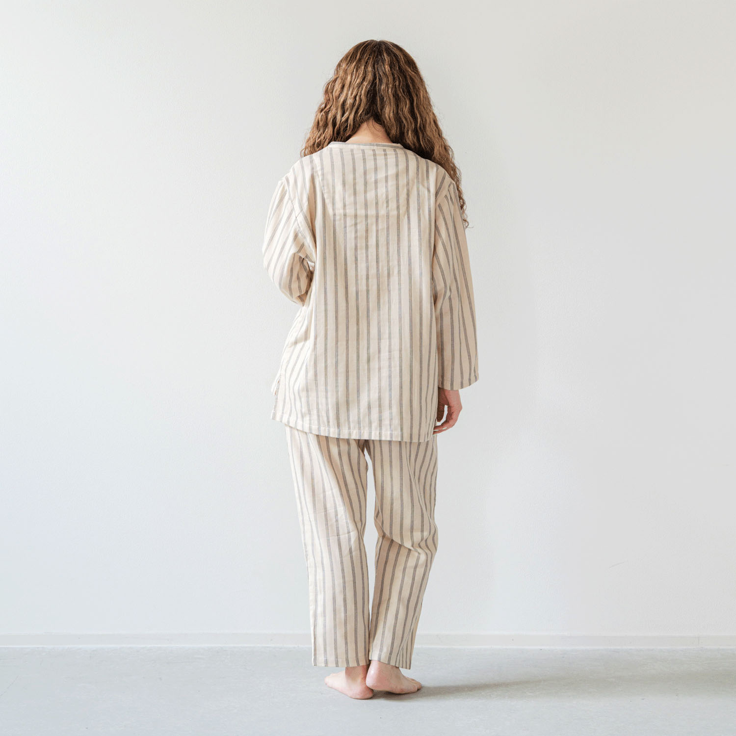 着る保湿クリーム 前開きスキッパーデザインパジャマ - 画像5