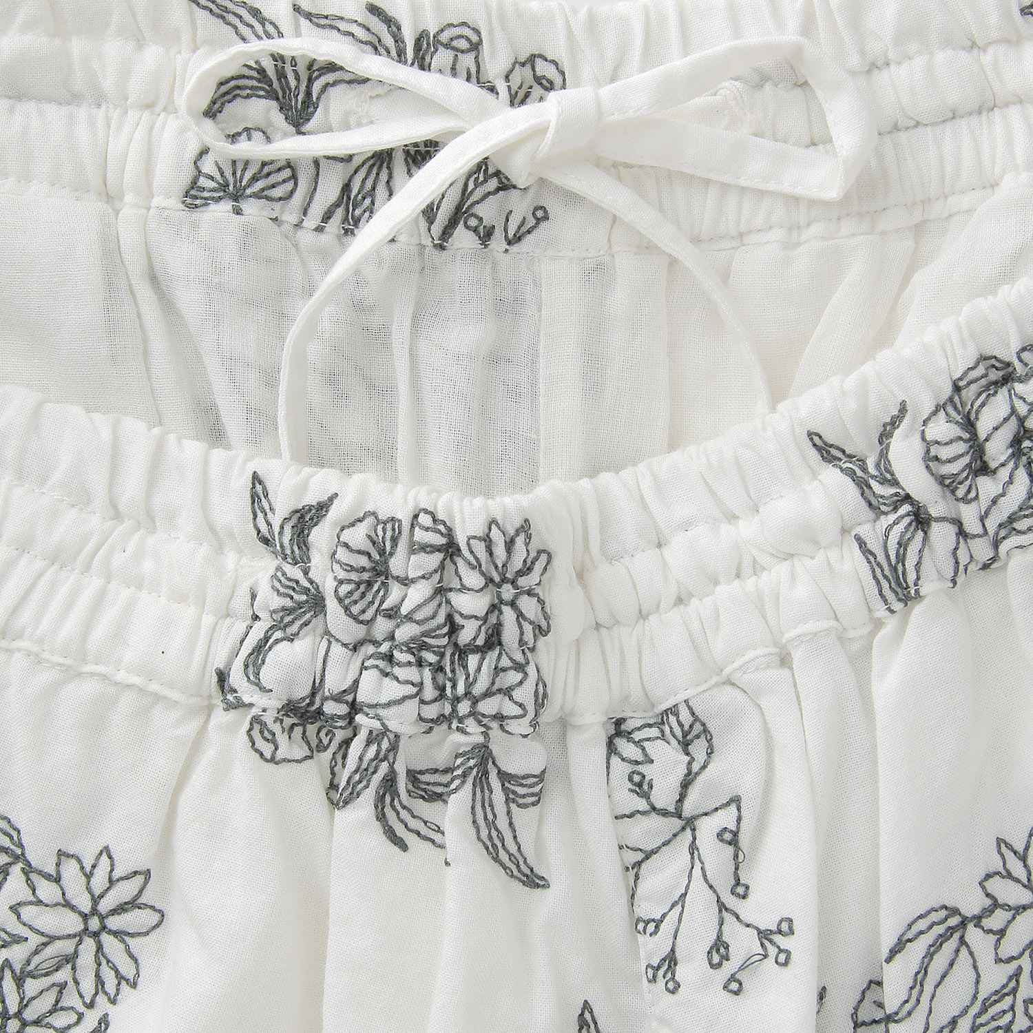 スクエアフラワー刺繍 リラックスパンツ - 画像3