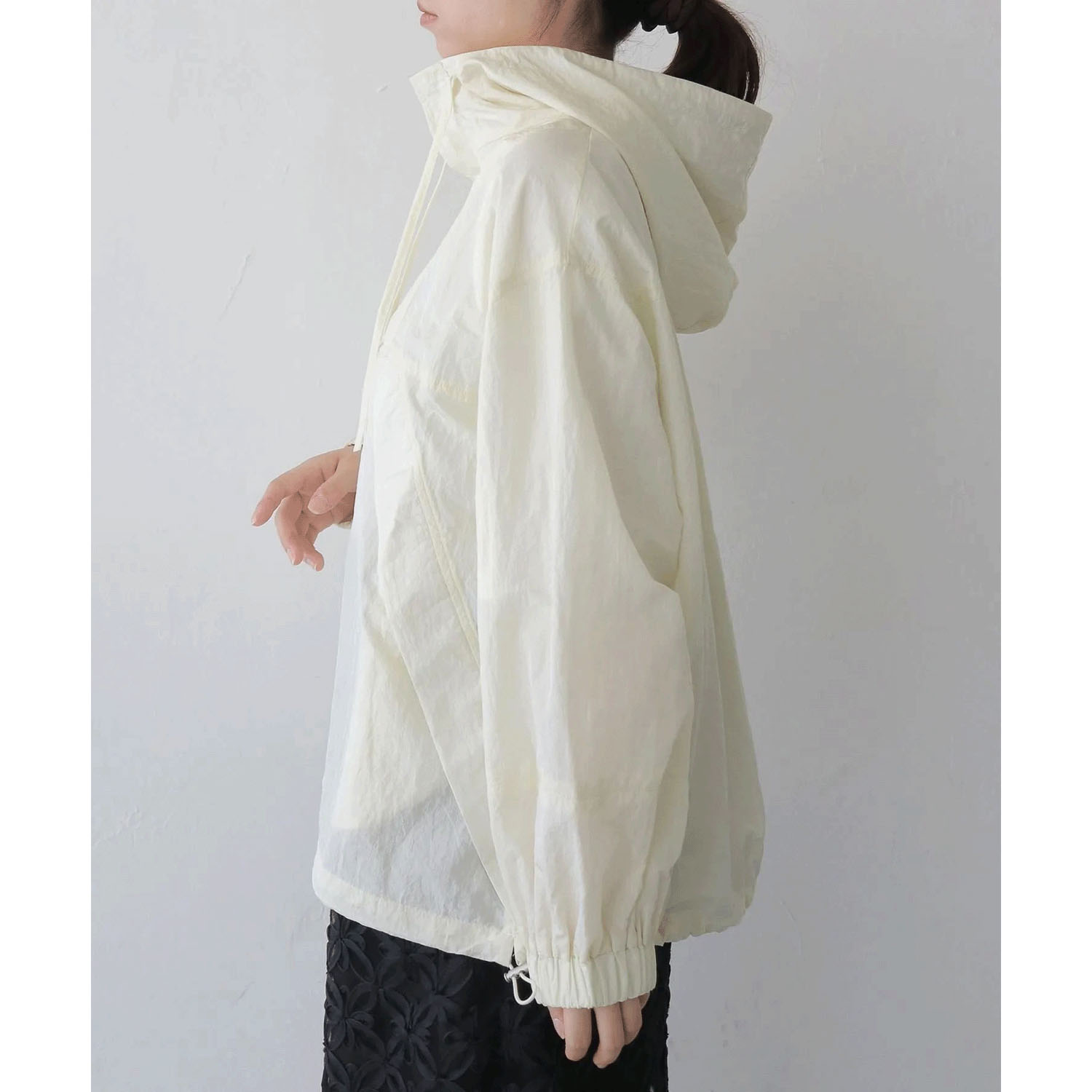 vingtrois  ブライトシアーアノラックパーカー - 画像4