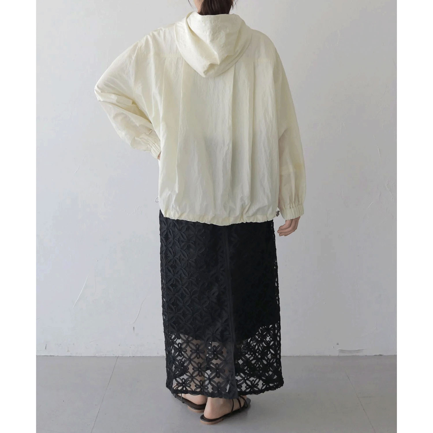 vingtrois  ブライトシアーアノラックパーカー - 画像9