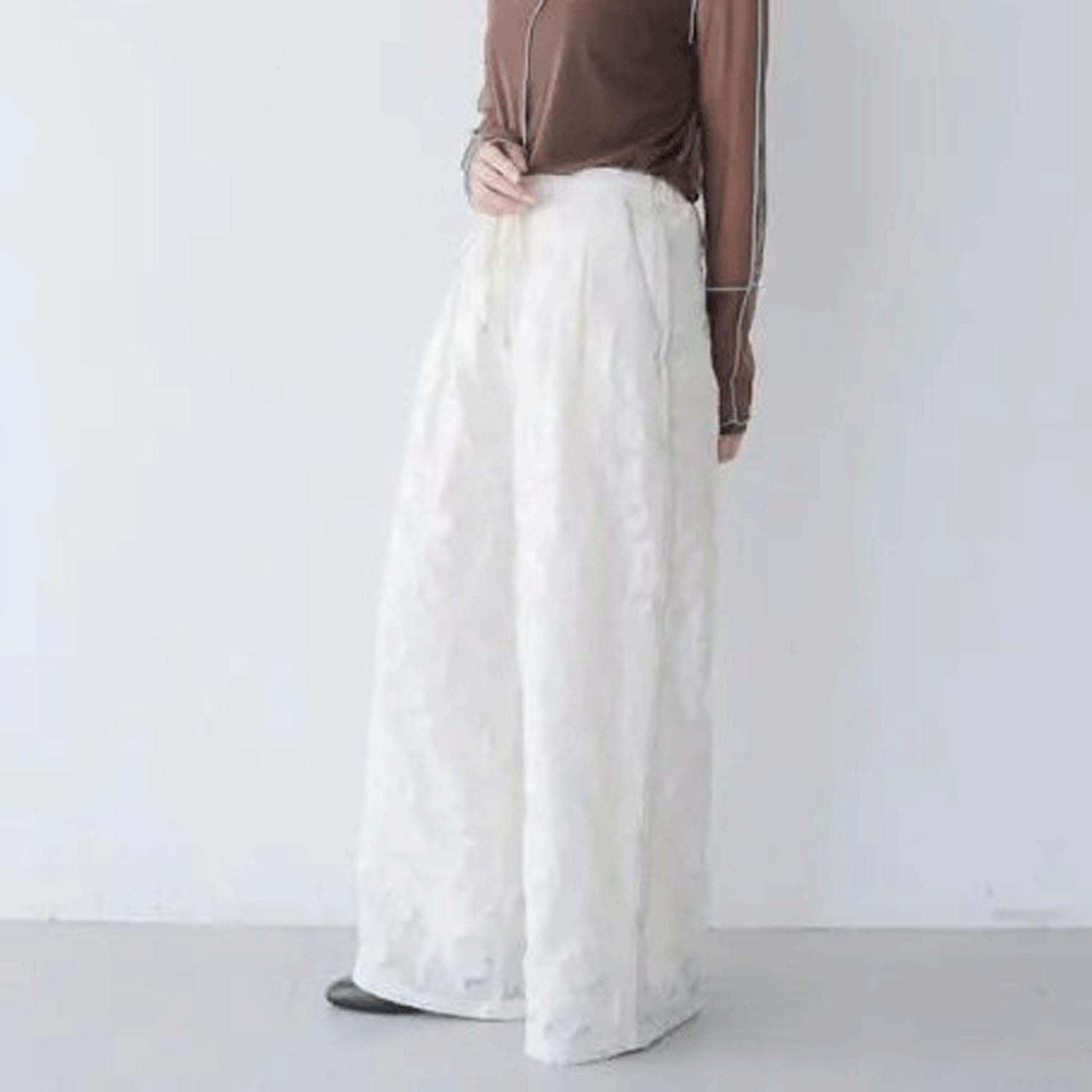 vingtrois シアージャカードパンツ - 画像1