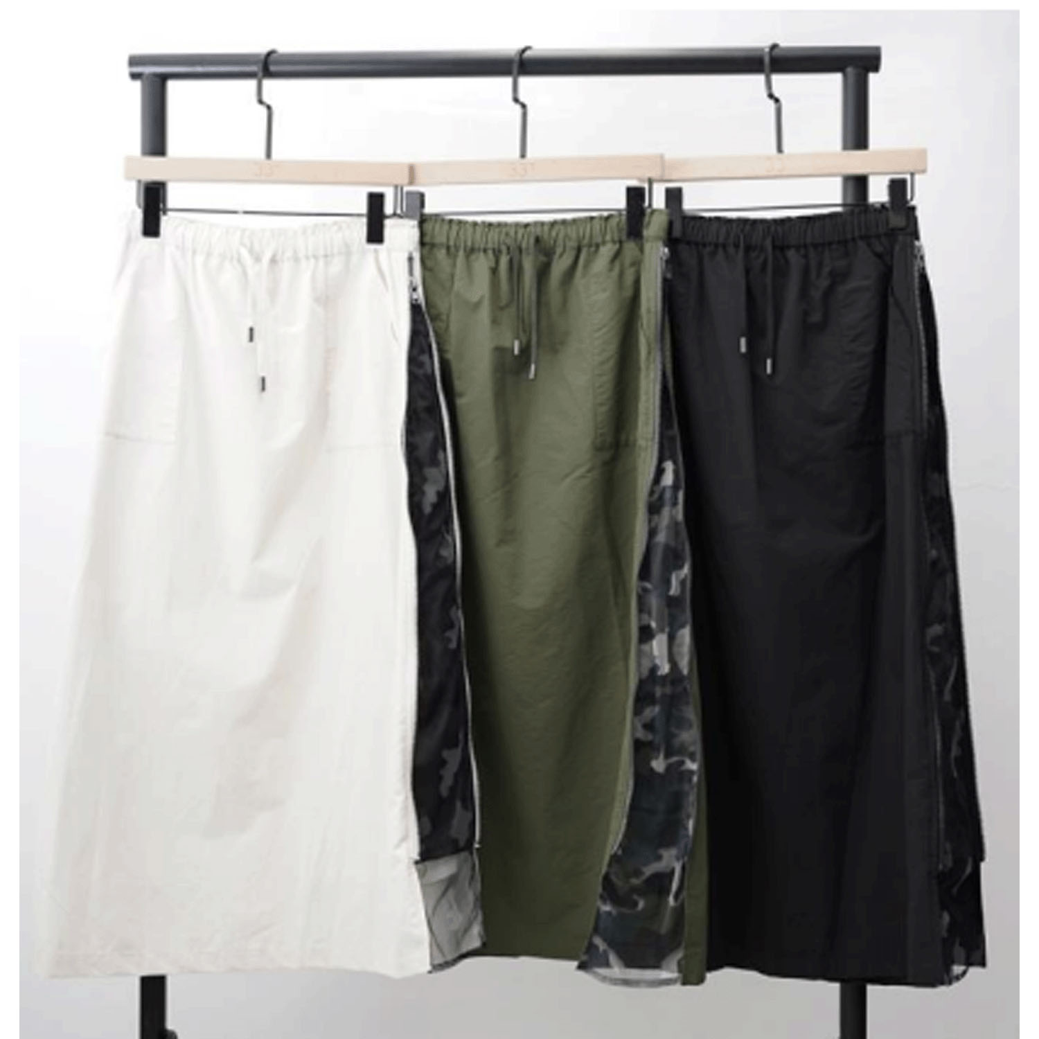 33℃／サイドZIP迷彩フレアスカート - 画像2