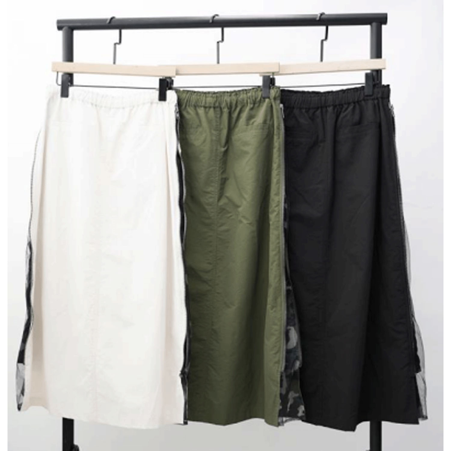 33℃／サイドZIP迷彩フレアスカート - 画像3