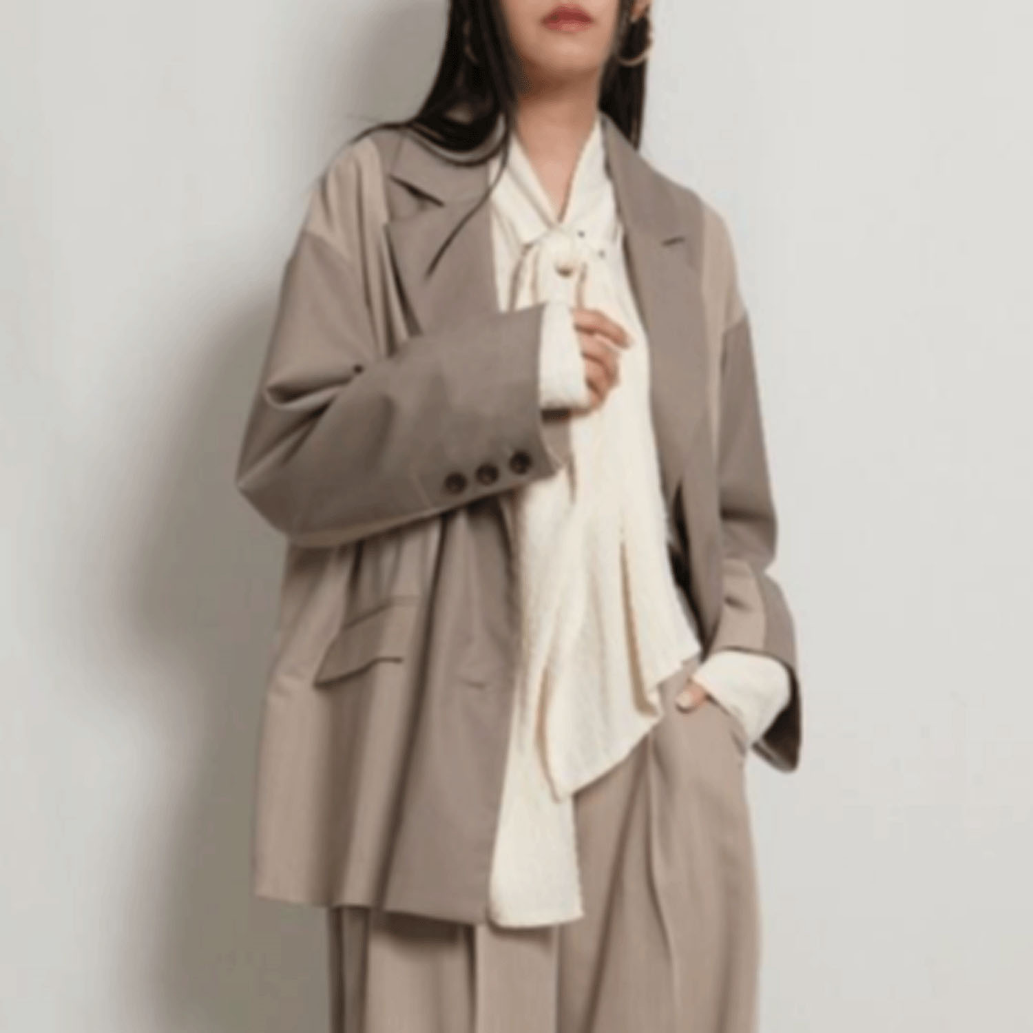 Palm Riche シアーボウタイブラウス - 画像3