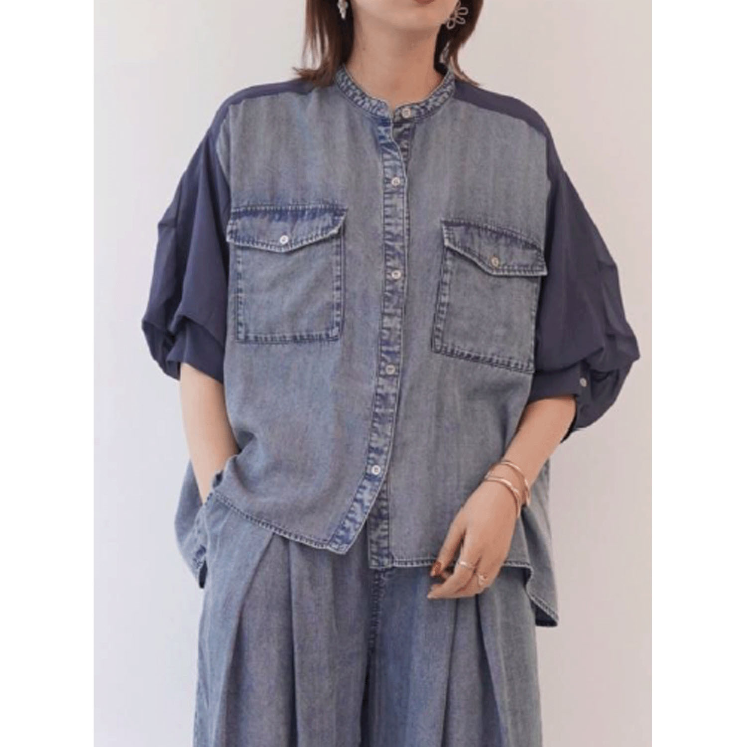 33℃ テンセルデニム切替ダブルポケットシャツ - 画像8