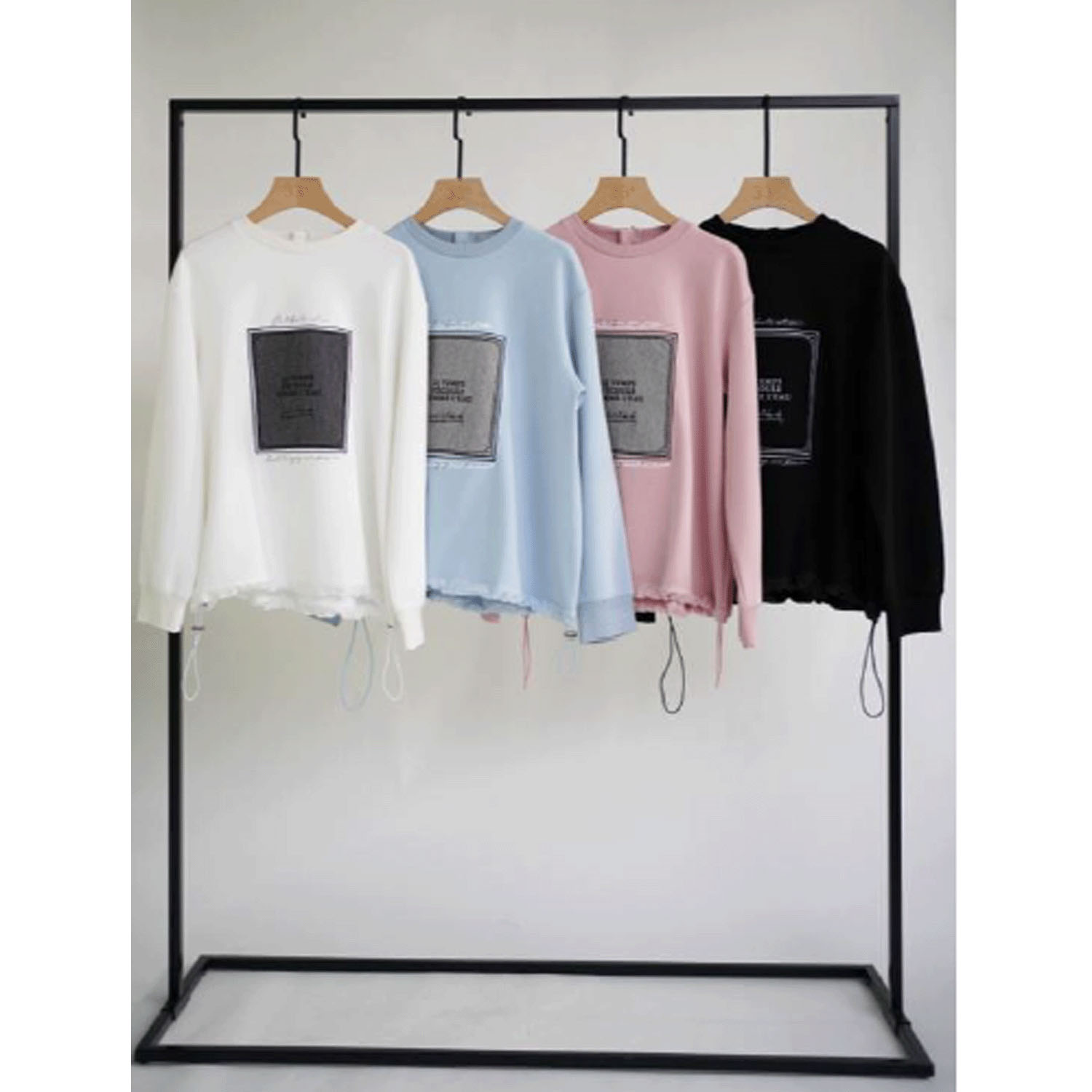 33℃ ガクブチ刺繍パッチロゴプルオーバー - 画像1